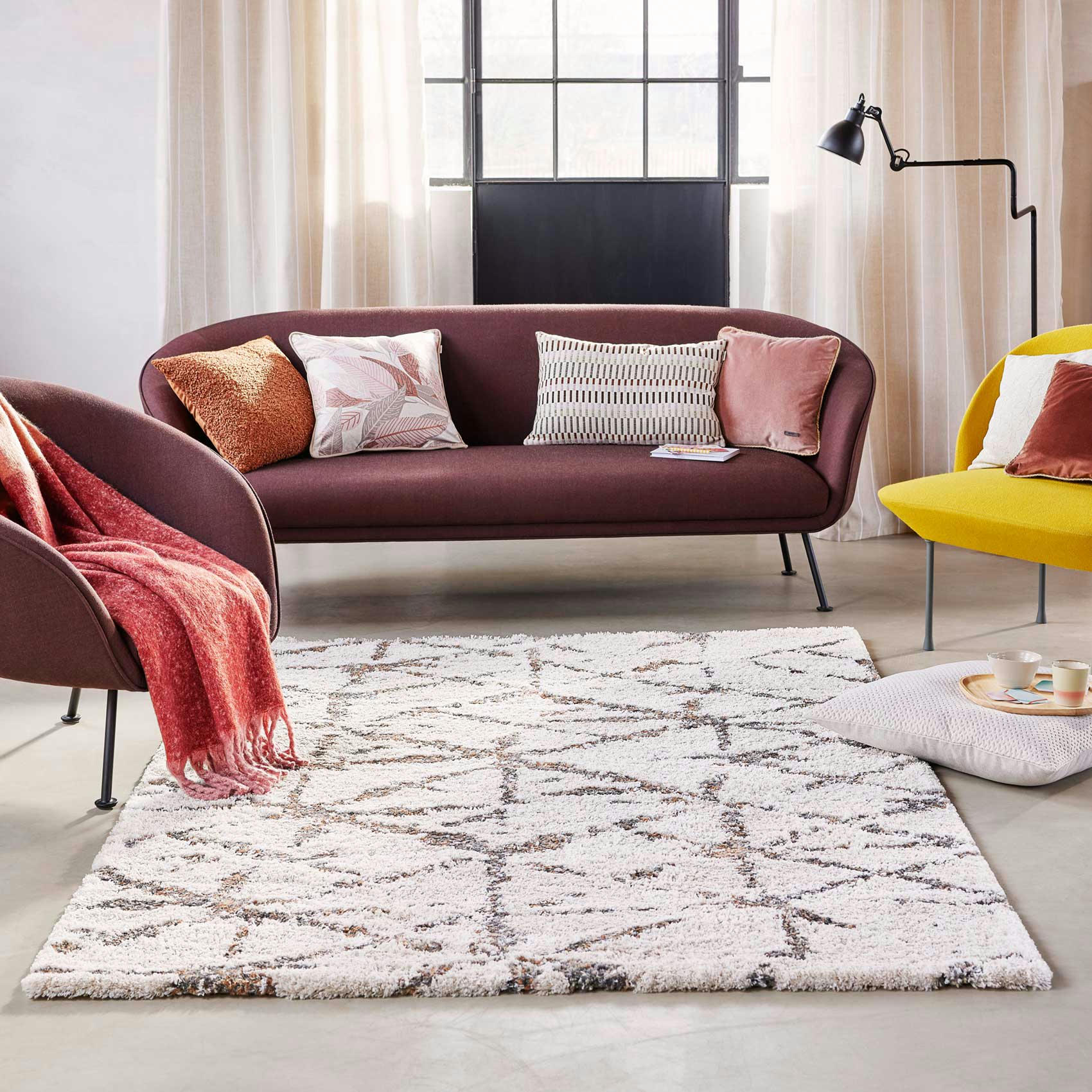 RONJA - Tapis à poils longs design géométrique beige chiné et brun 133x200