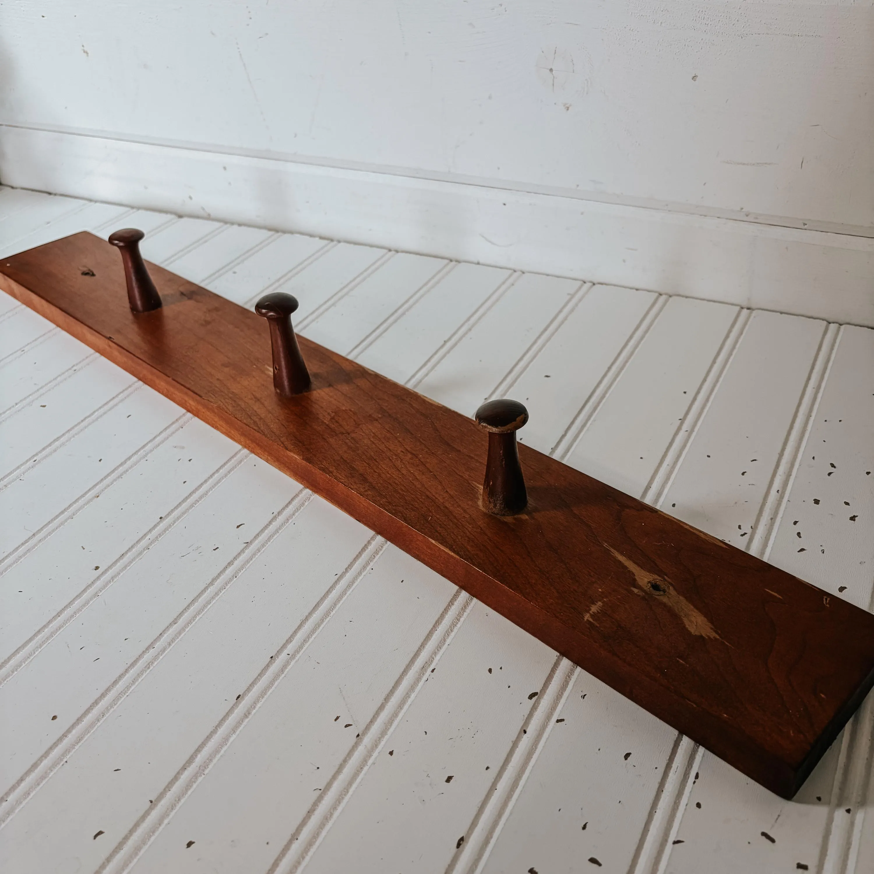 Vintage Wooden 3 Peg Shelf | Shakertown