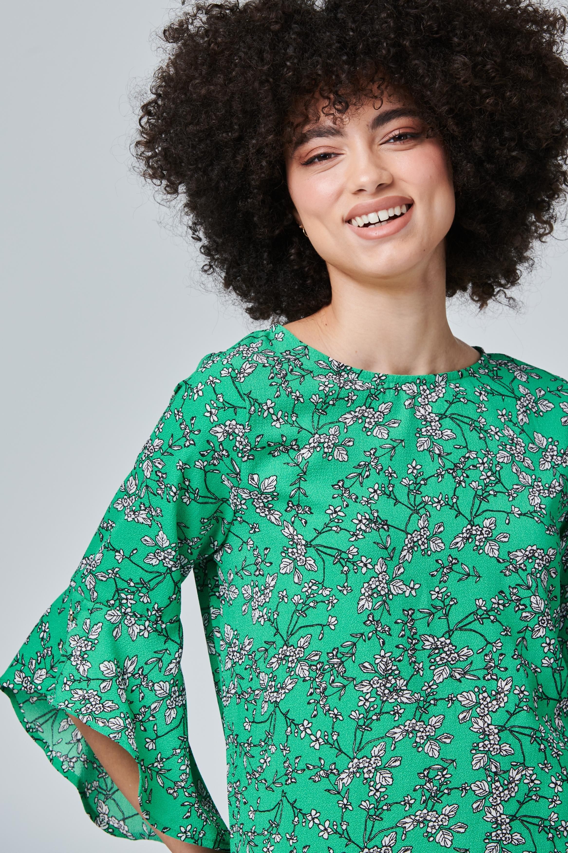 Izabel London Floral Flute Sleeve Top