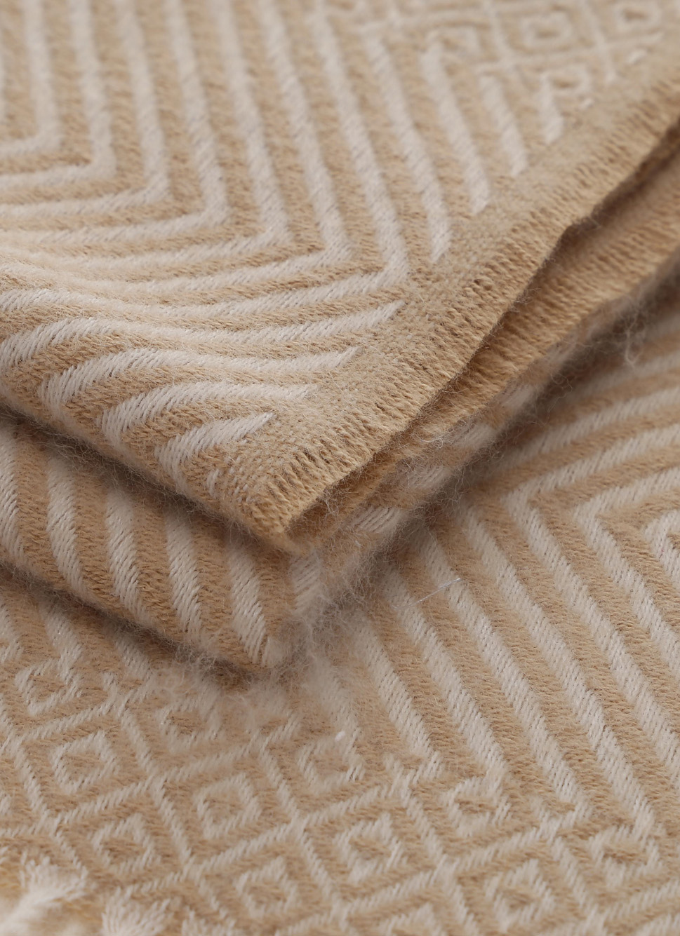 PLAID à MOTIFS JACQUARD MOSAÏQUES ET CHEVRONS MOSA BEIGE