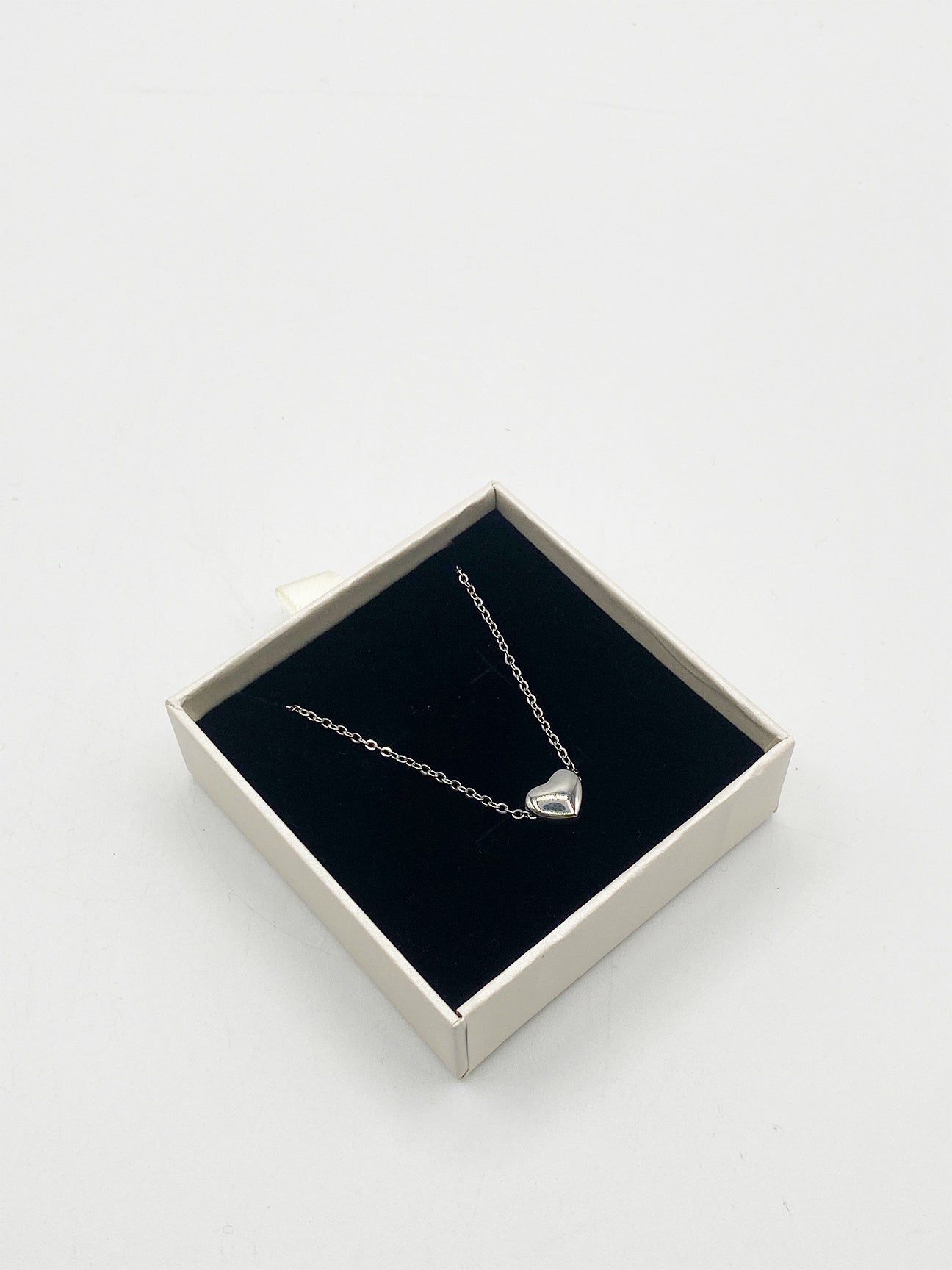 SVNX Starry Heart Necklace in Silver - Gift Boxed