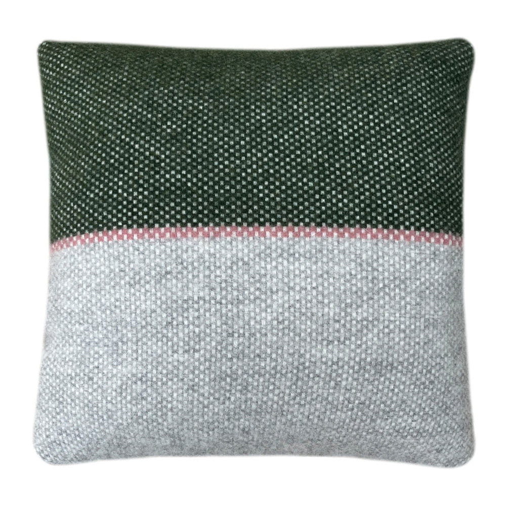 Malagoon Festivity Wool Sierkussen 45 x 45 cm - Dawn Green