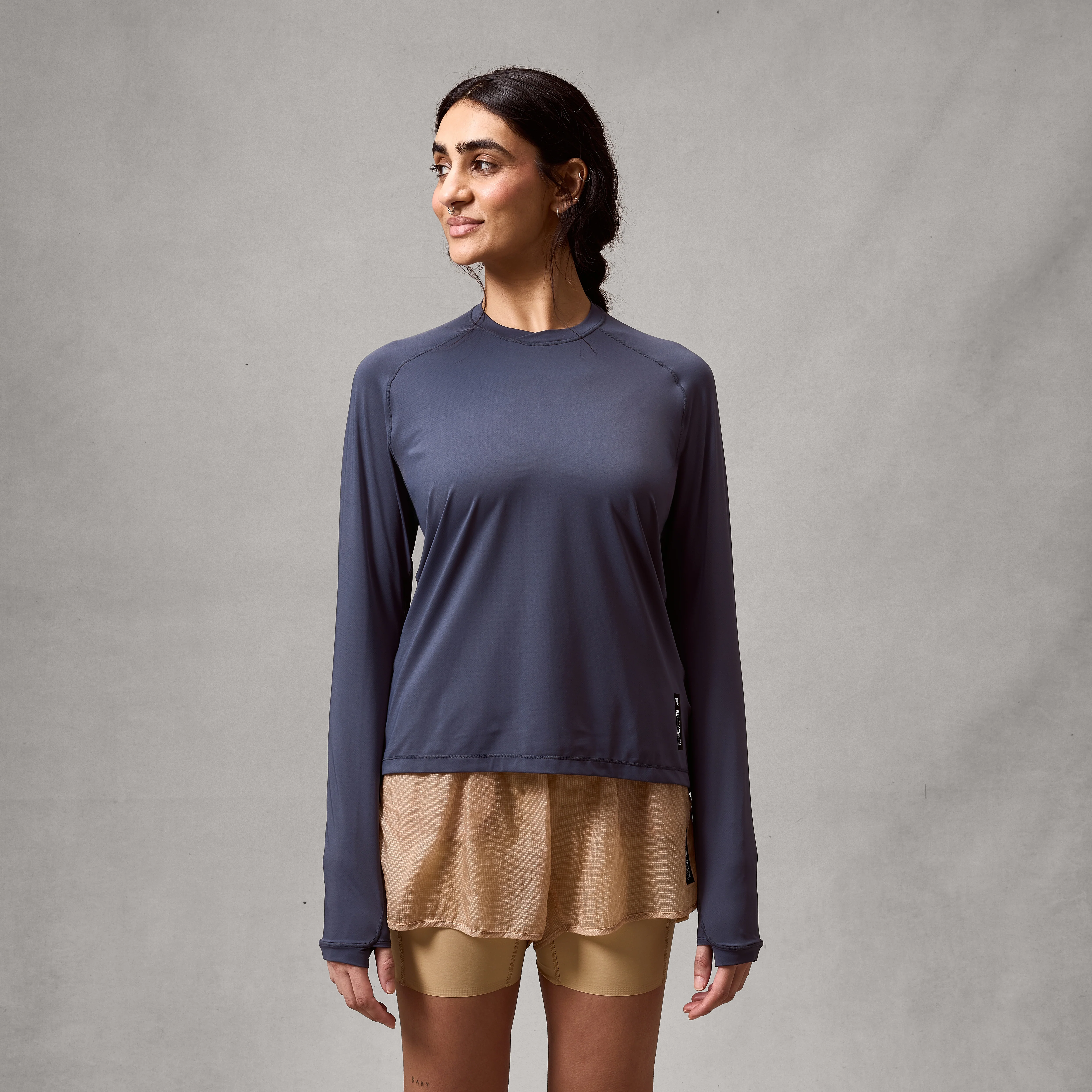 Women's AllTrack Rout L/S Tech Tee - Carbon Grey