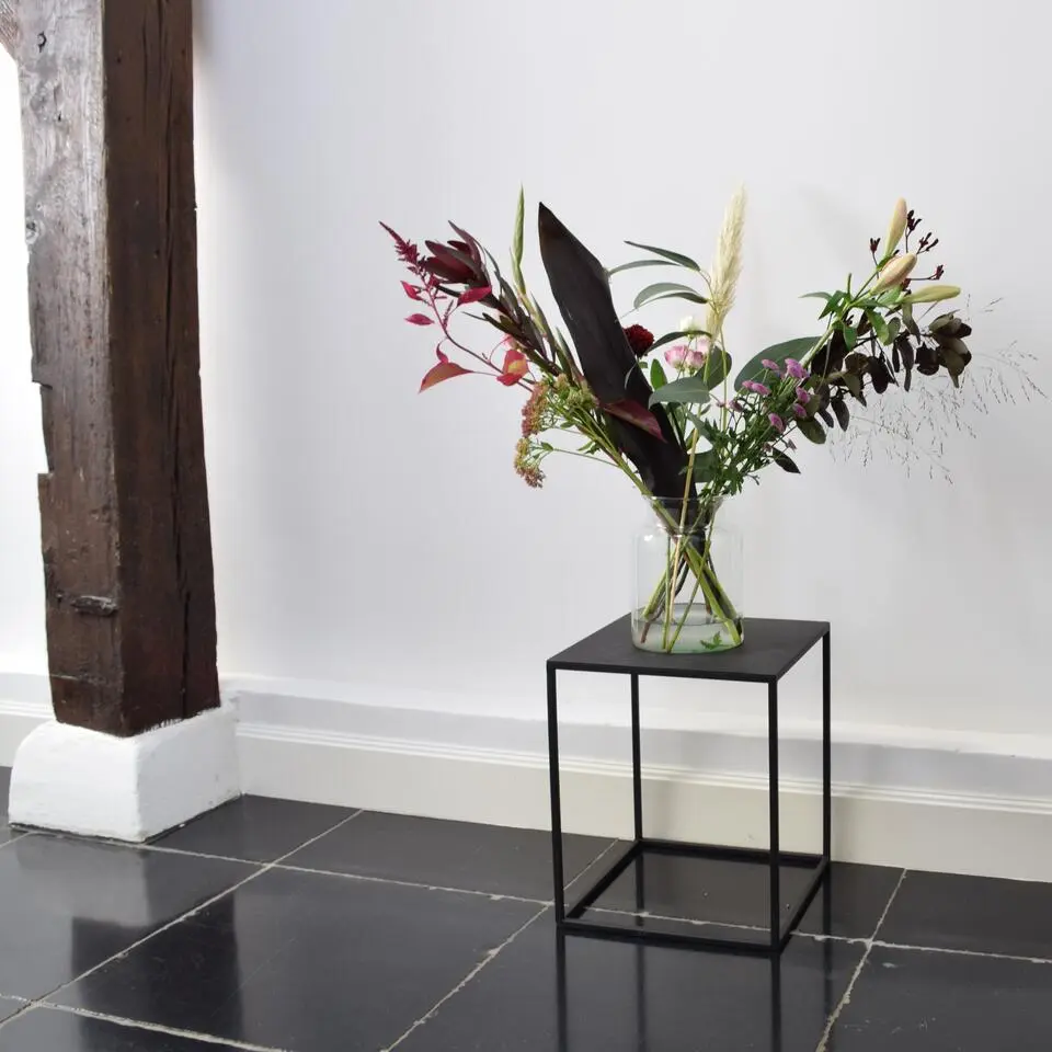 LOFT42 Aron Bijzettafel vierkant - zwart metaal - 38x38x40