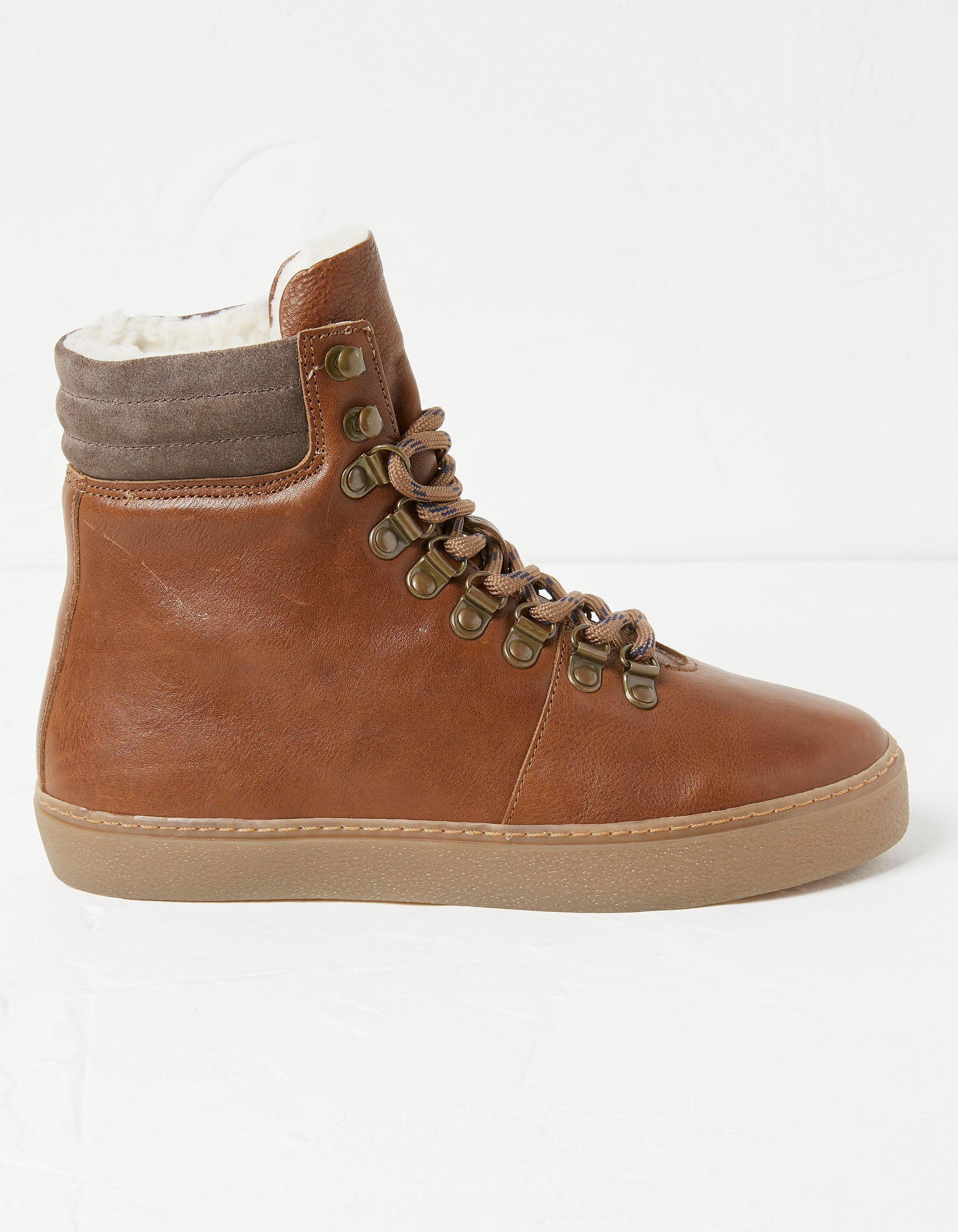 Nicky Hybrid Hiker Boots