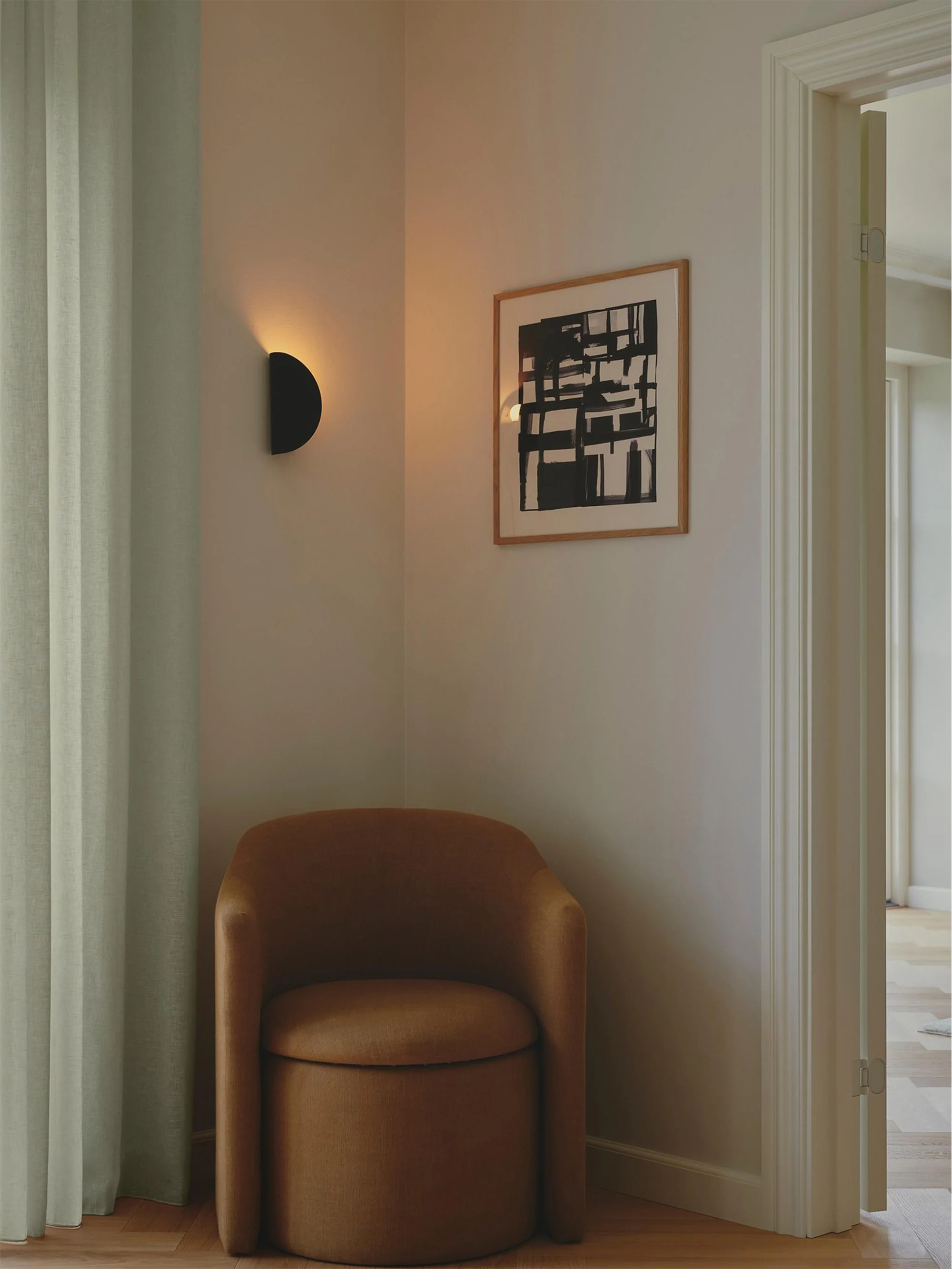 Wandleuchte Model 2110 mit Stecker
