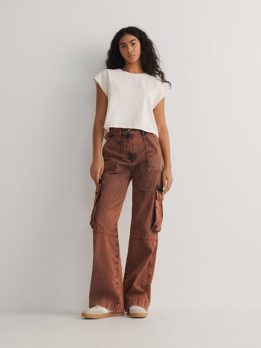 Jeans With Cargo Pockets