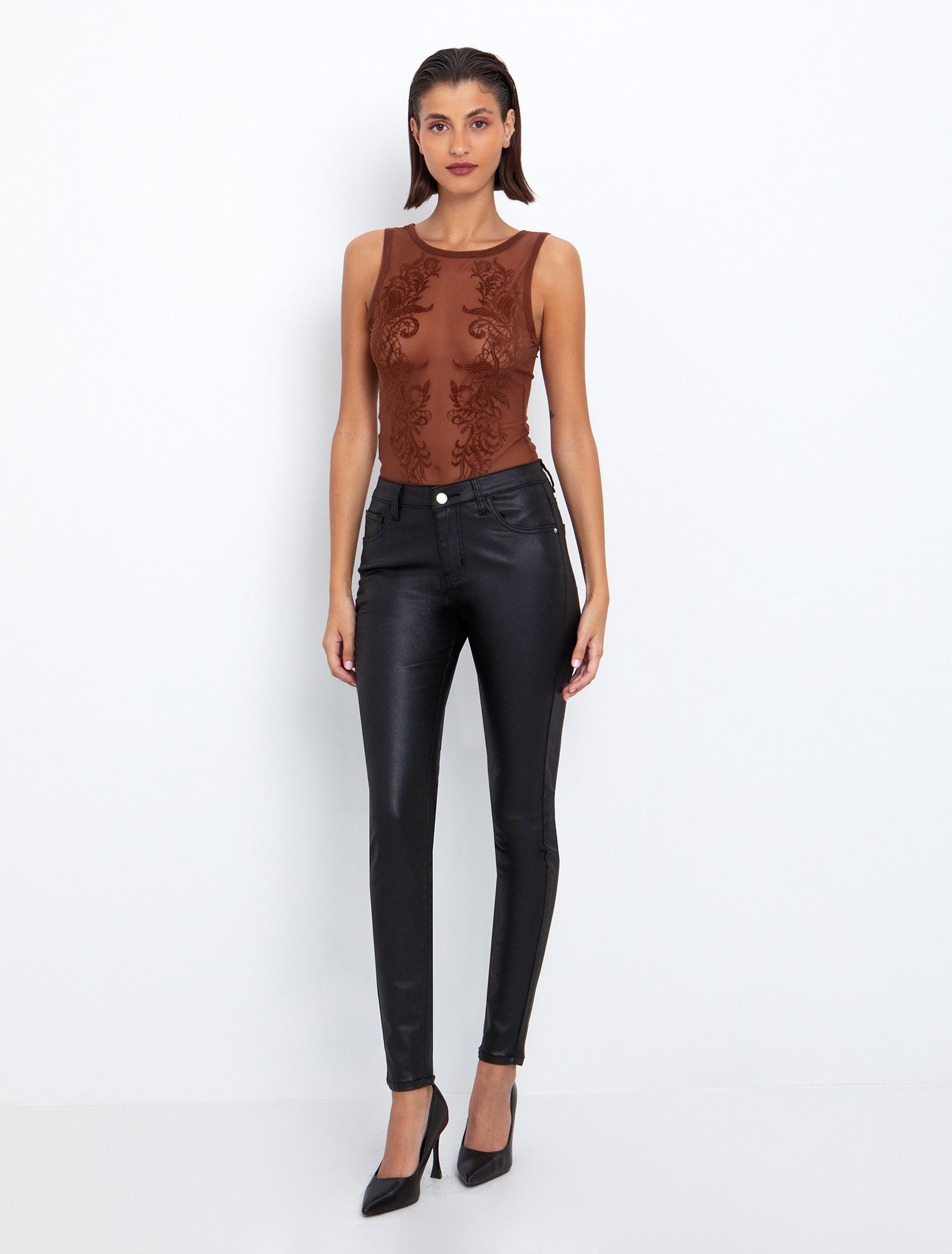 Ημιδιαφανές κορμάκι