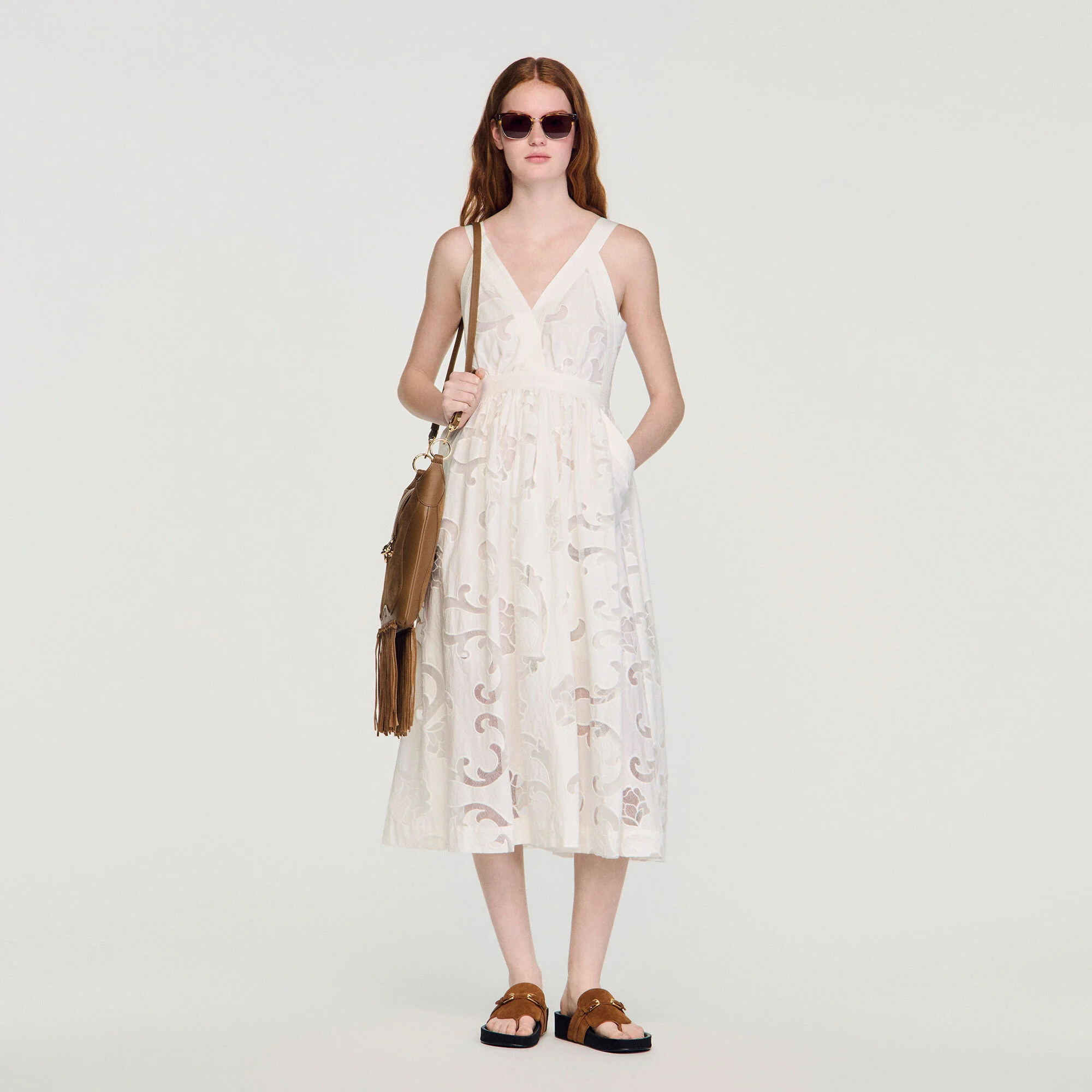 Robe longue en coton ajouré fleur