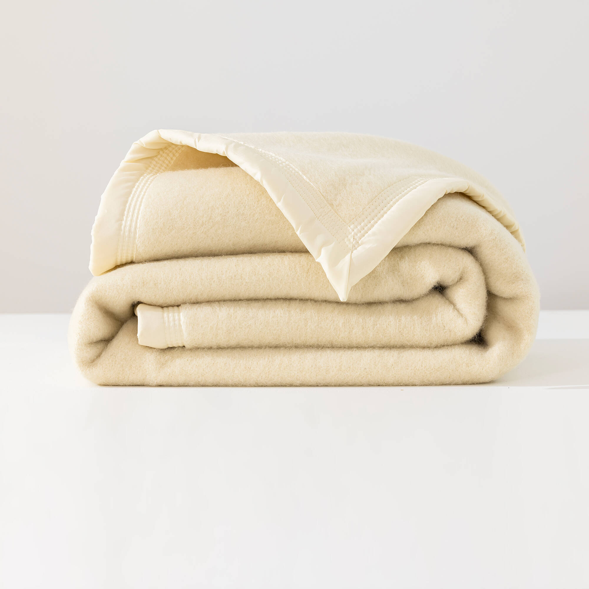 Couverture bicolore pure laine 600 g/m²