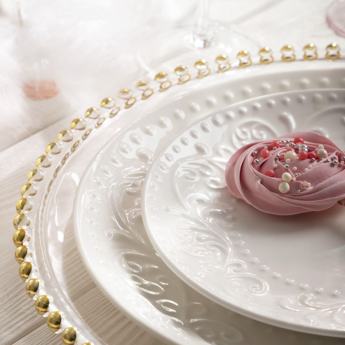 Talerz SYLIA obiadowy biały z ornamentem 27 cm