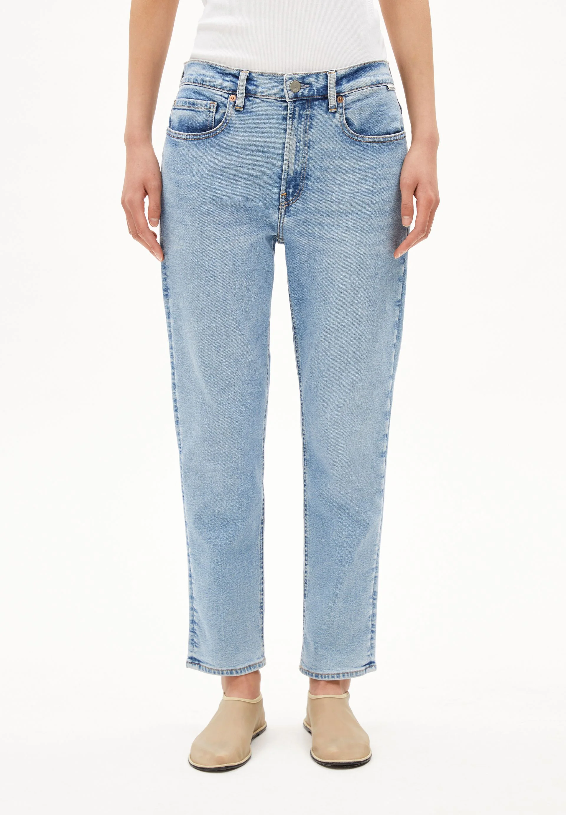 CAYAA TARPA LOW BOYFRIEND JEANS
