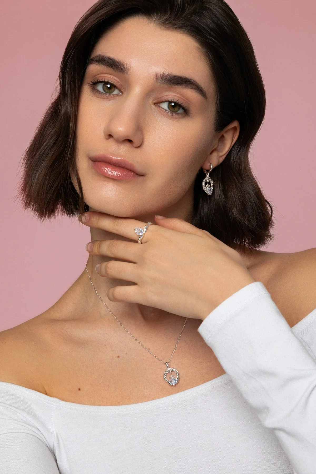 Sapphire Stone Claddagh Ring - Size 8.8