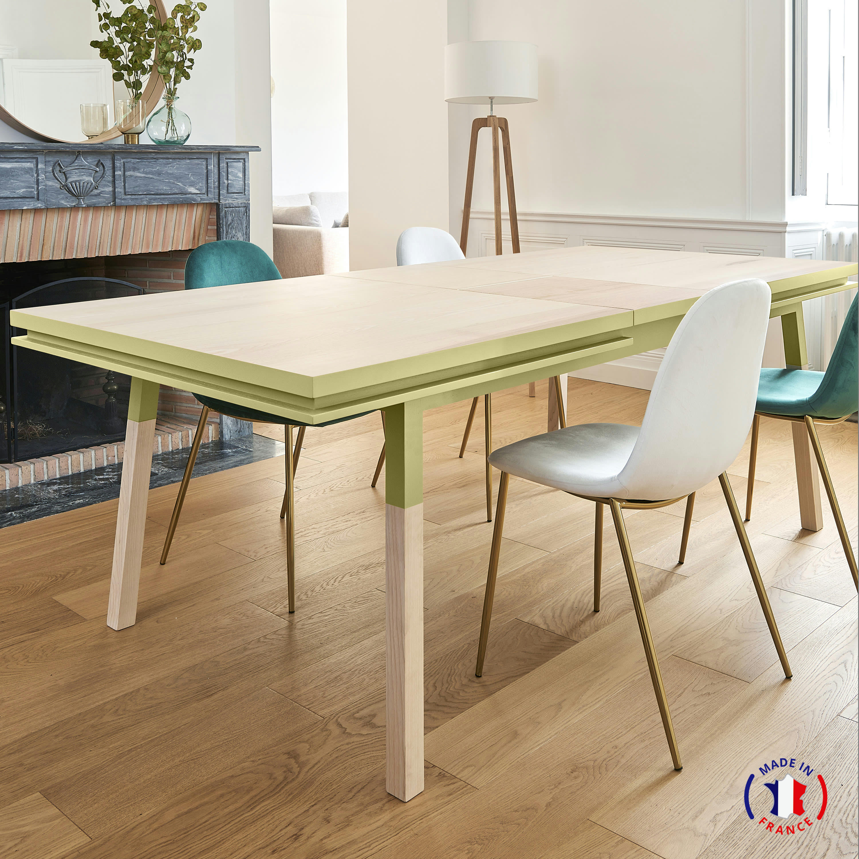 EGEE - Table 180x100 cm en frêne massif, 2 rallonges gris chocolat tanis