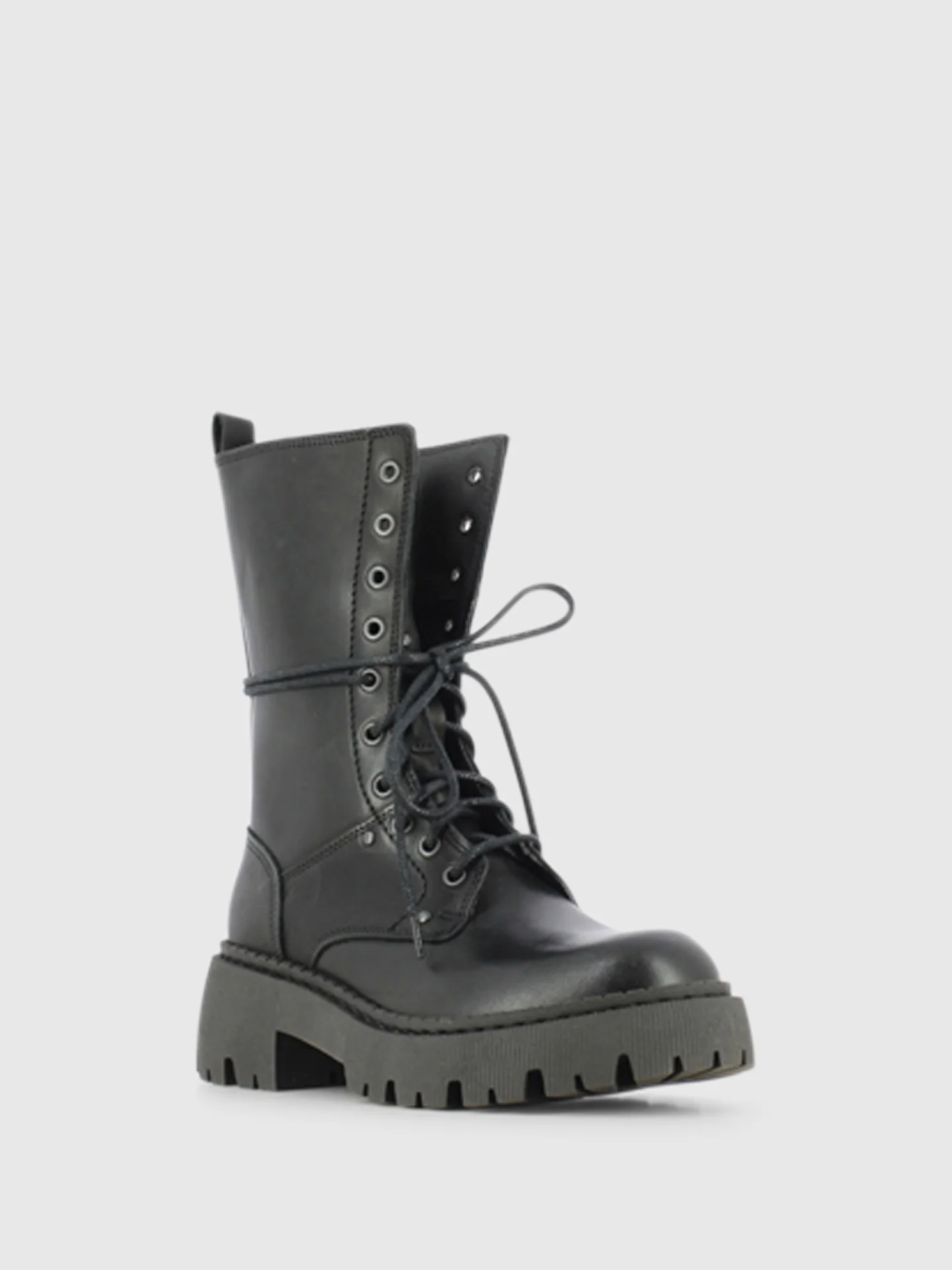 Botas com Atacadores em Preto