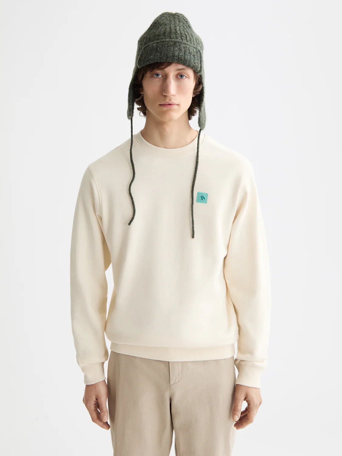 Seasonal Core - Regular-Fit Logo Sweatshirt