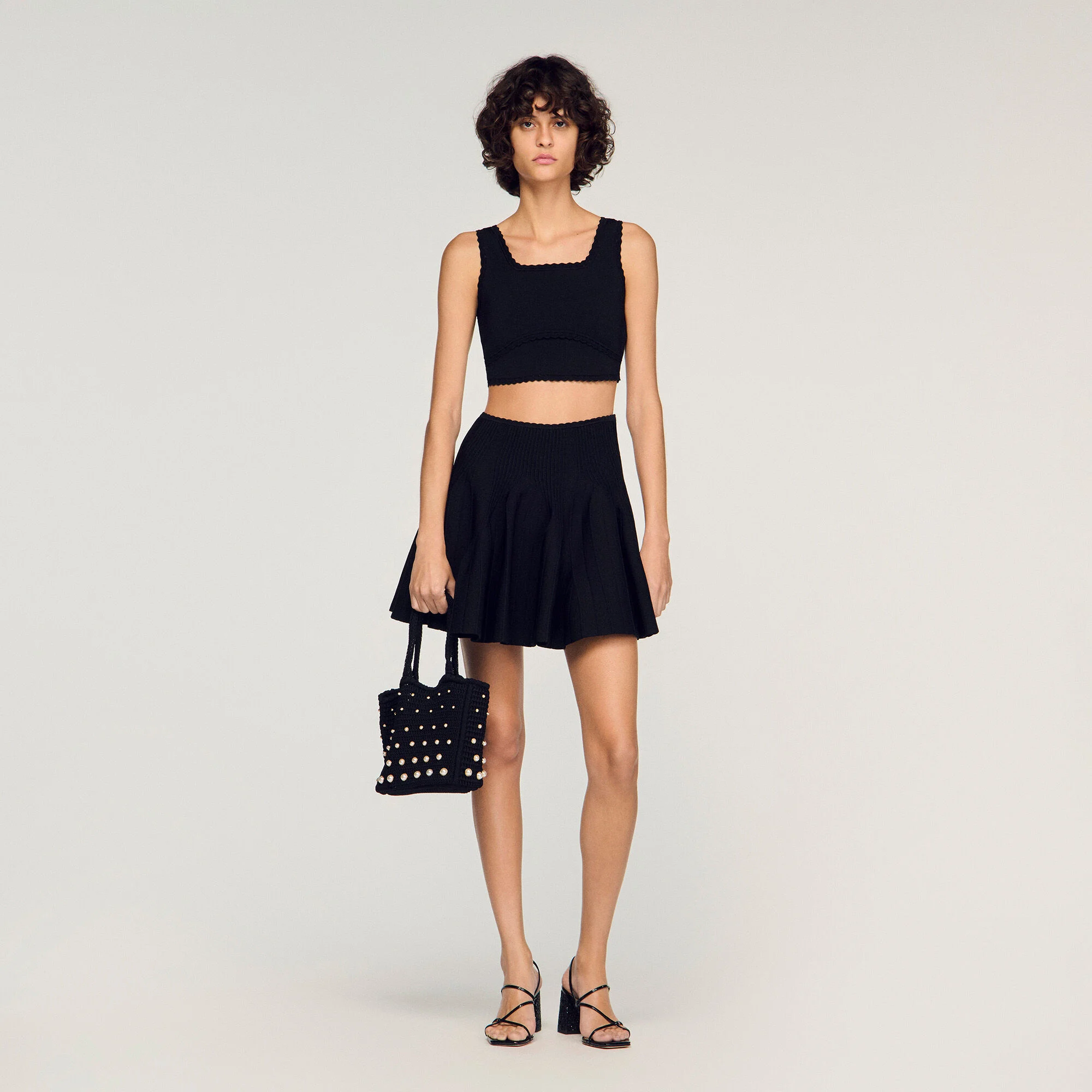 Pull court en maille fantaisie