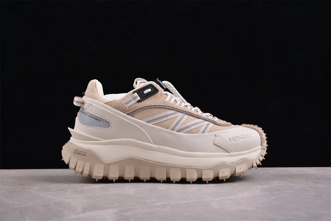 Moncler Trailgrip GTX Beige