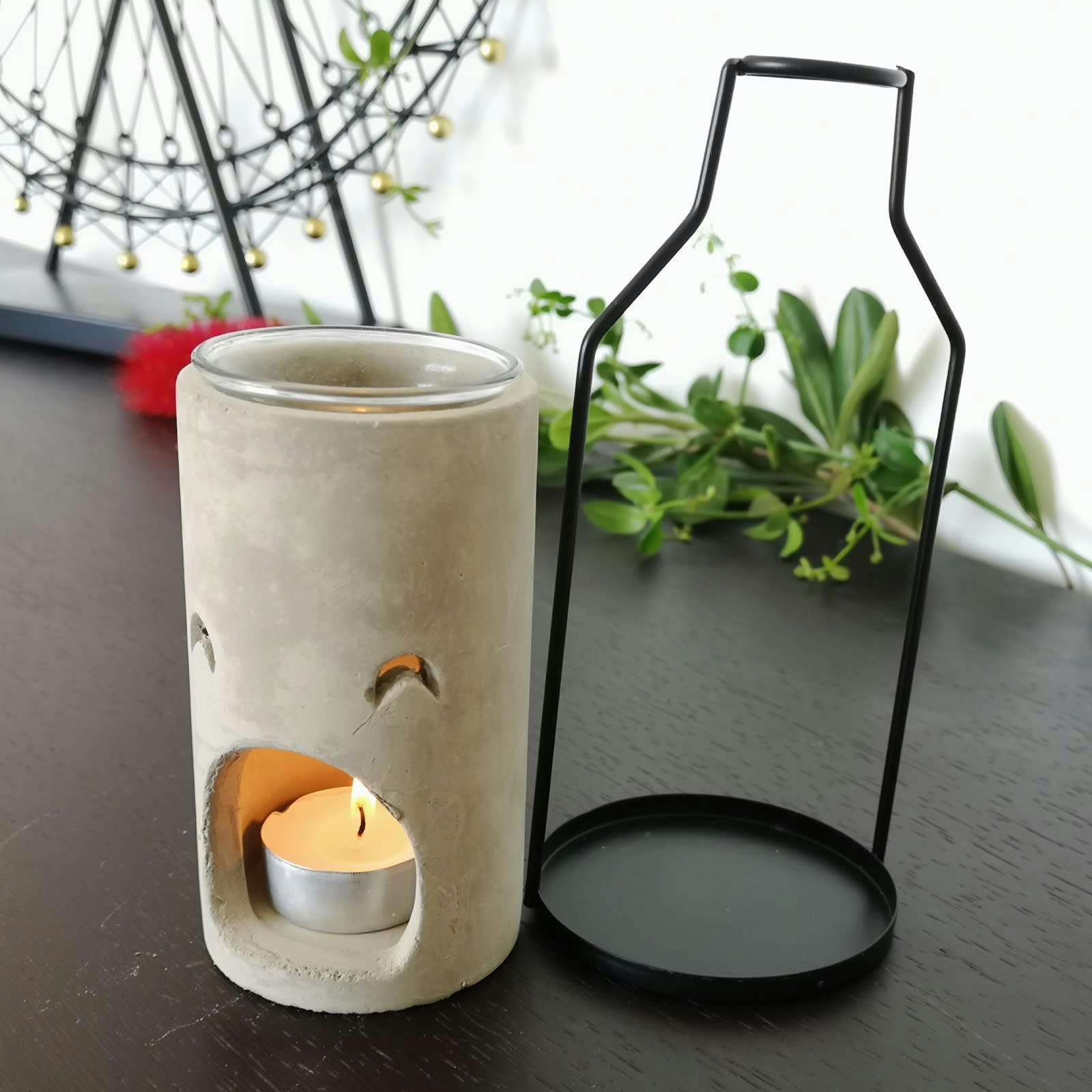 UNA - Brûle parfum en métal Vase noir et ciment gris mat - H18,5 cm