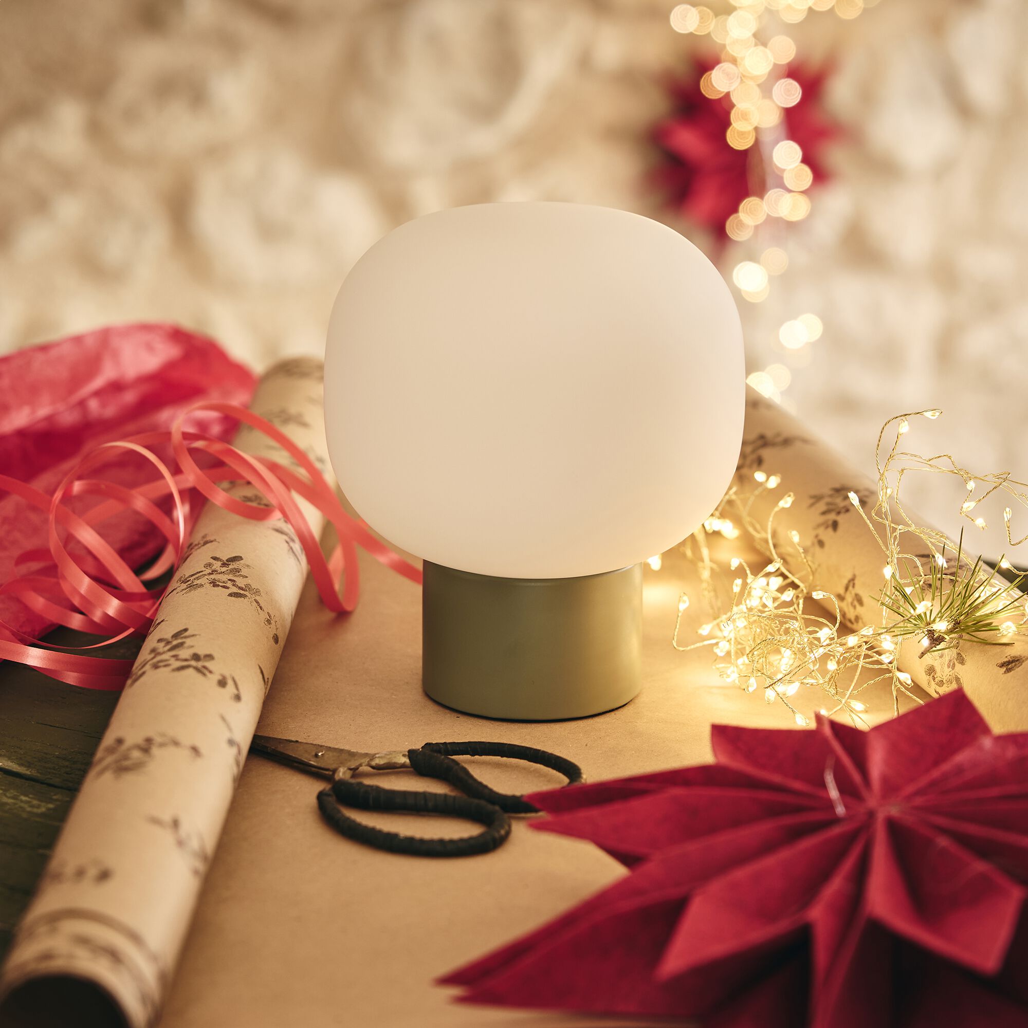CAMILLE - Lampe à poser électrifiée en verre et en fer - vert