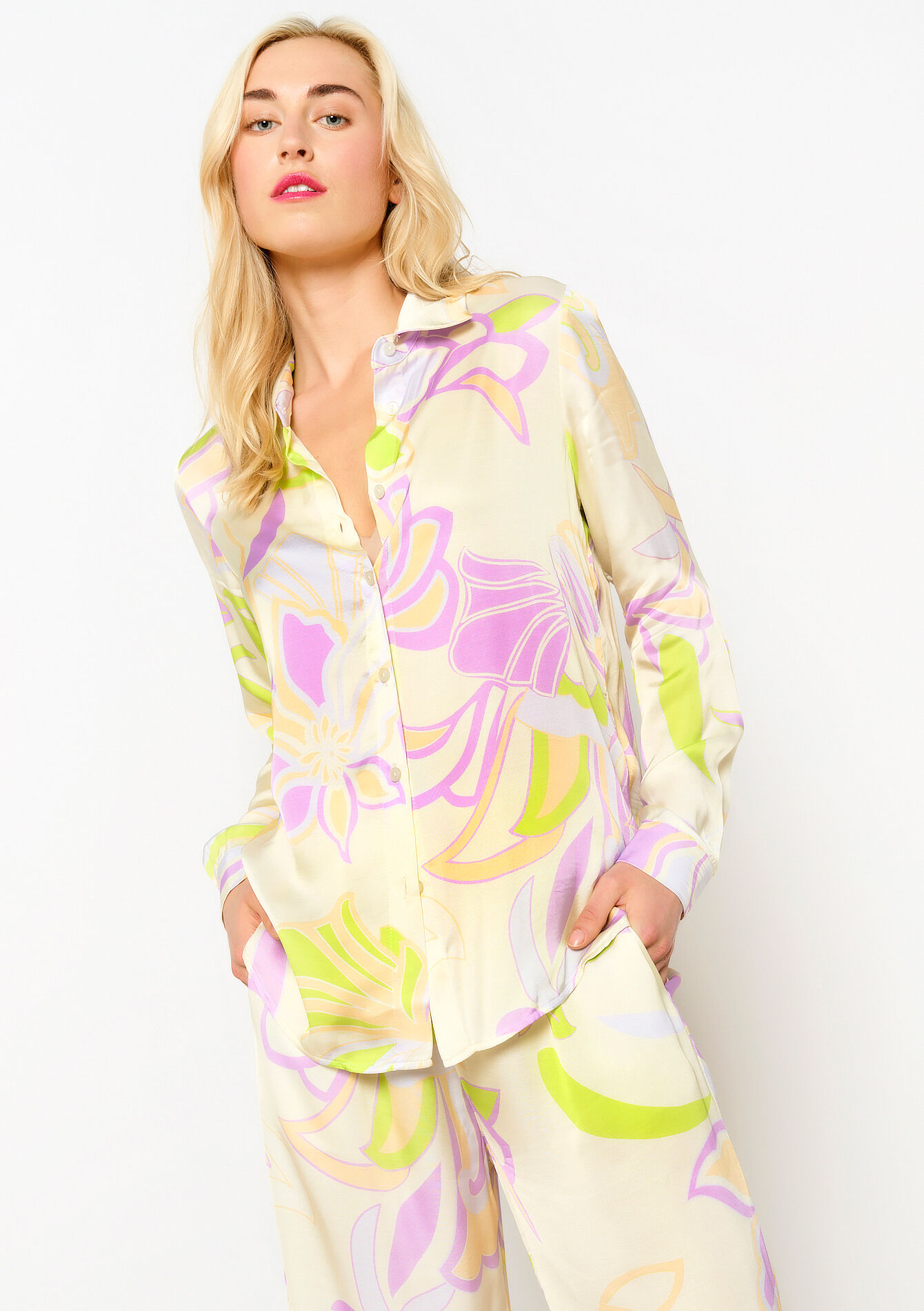 Oversized hemd met grote bloemen