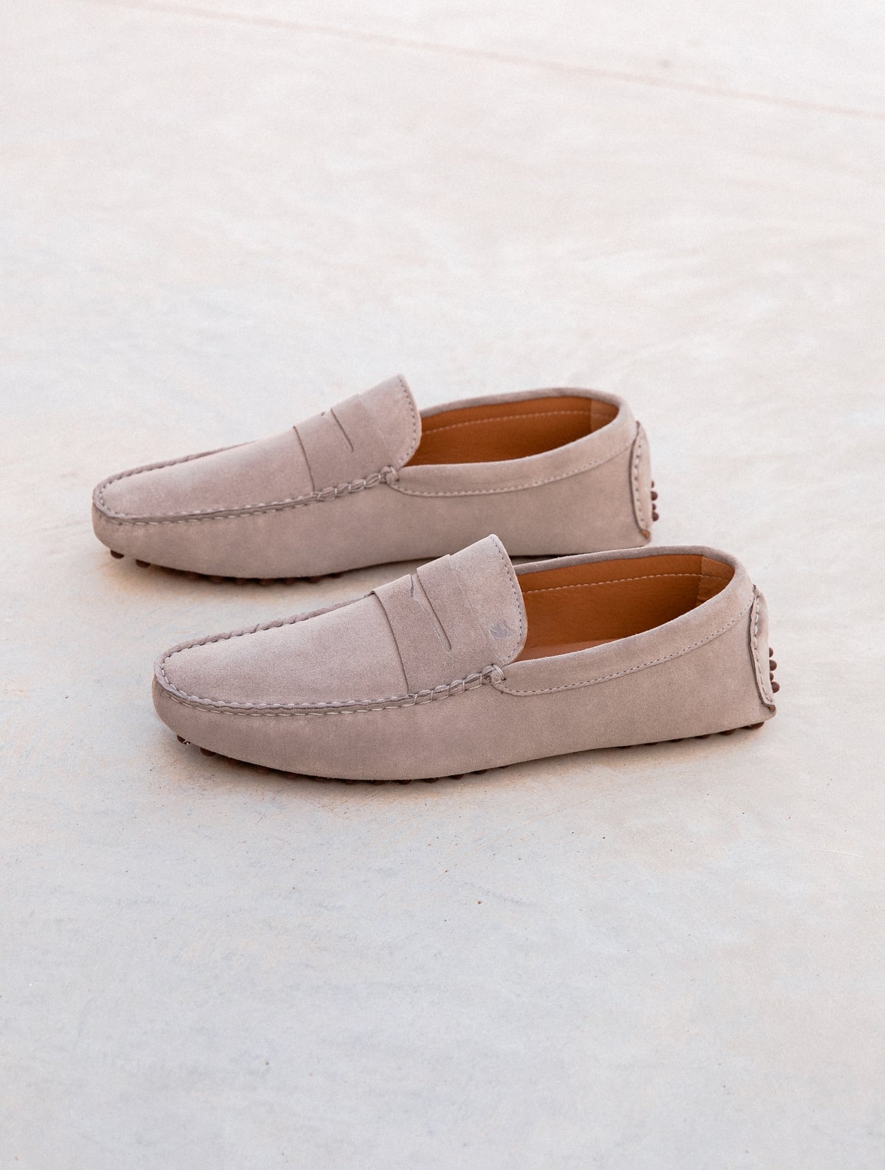 Lewis Gris Nuage