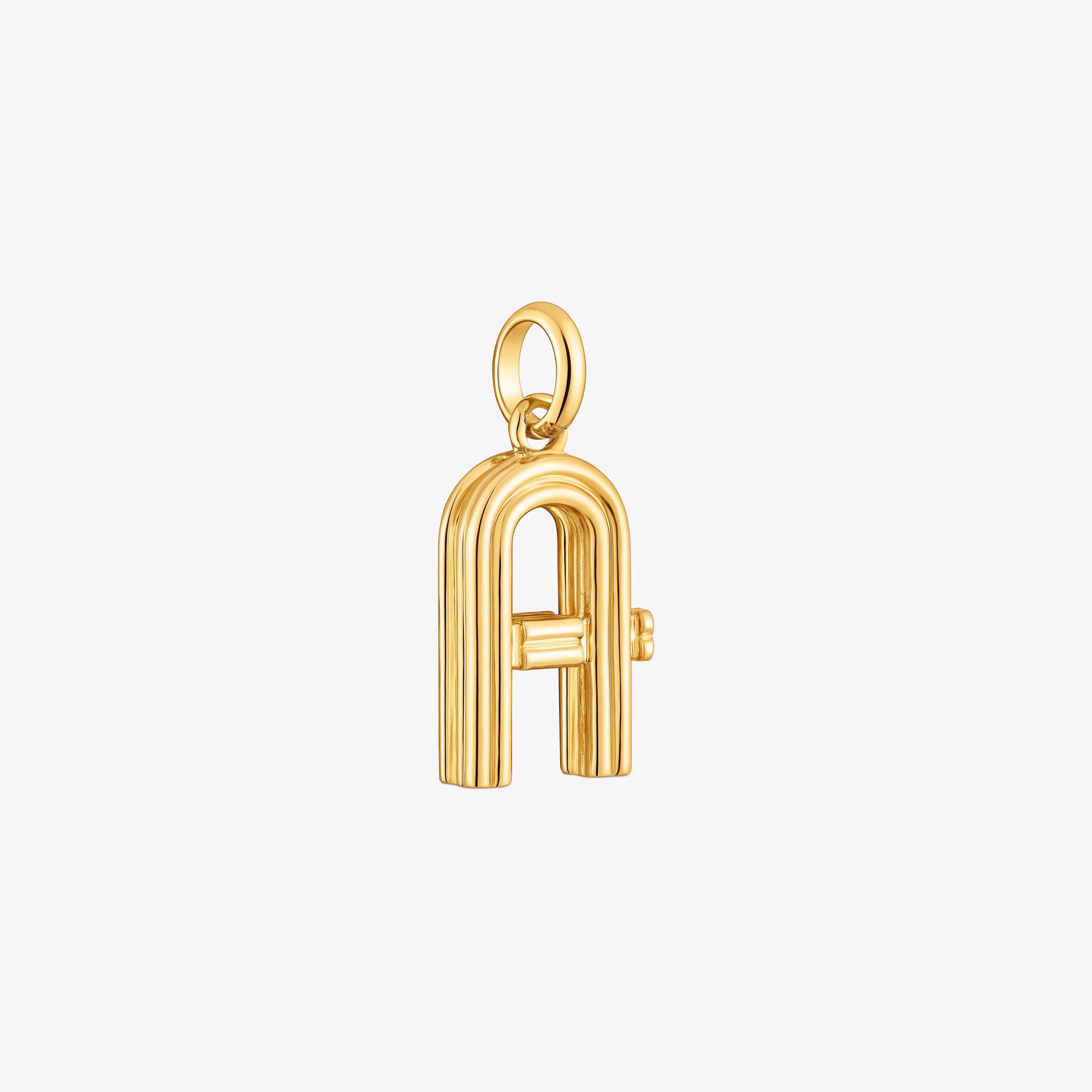 Colgante mediano letra A con baño de oro 18 kt sobre plata Alphabet