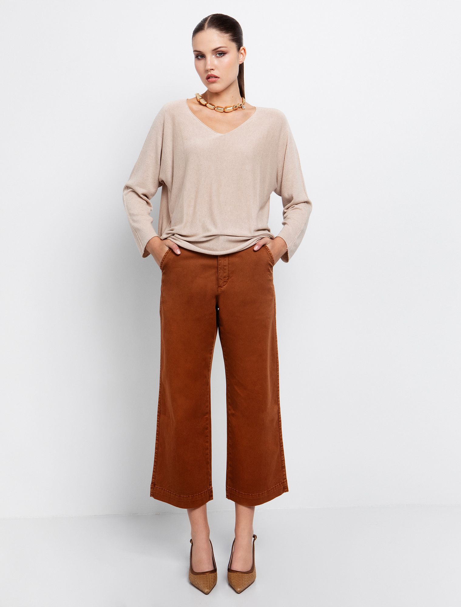 Oversized πλεκτή μπλούζα με V