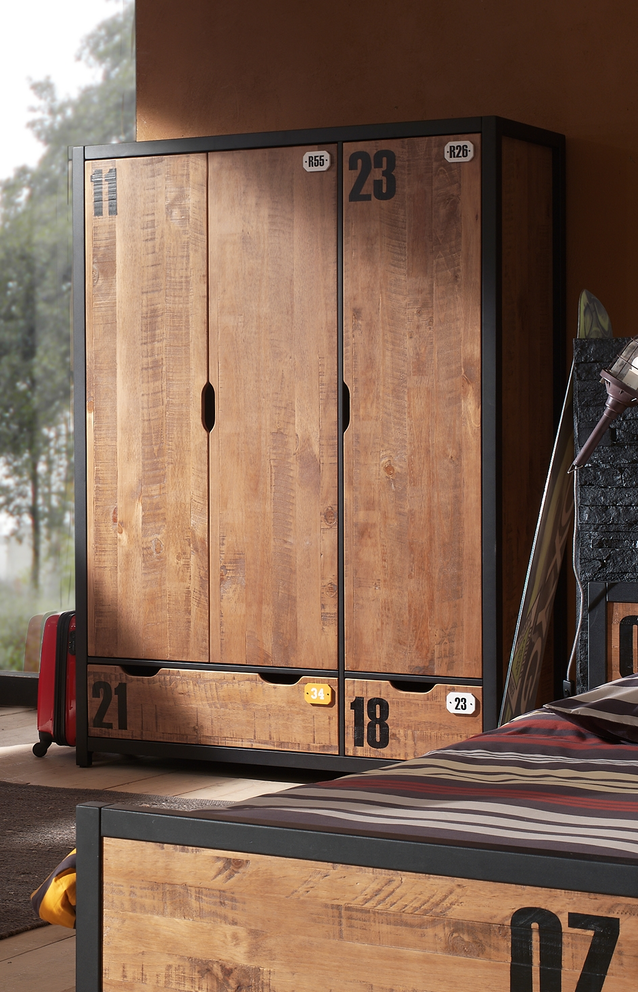 Schrank Alex