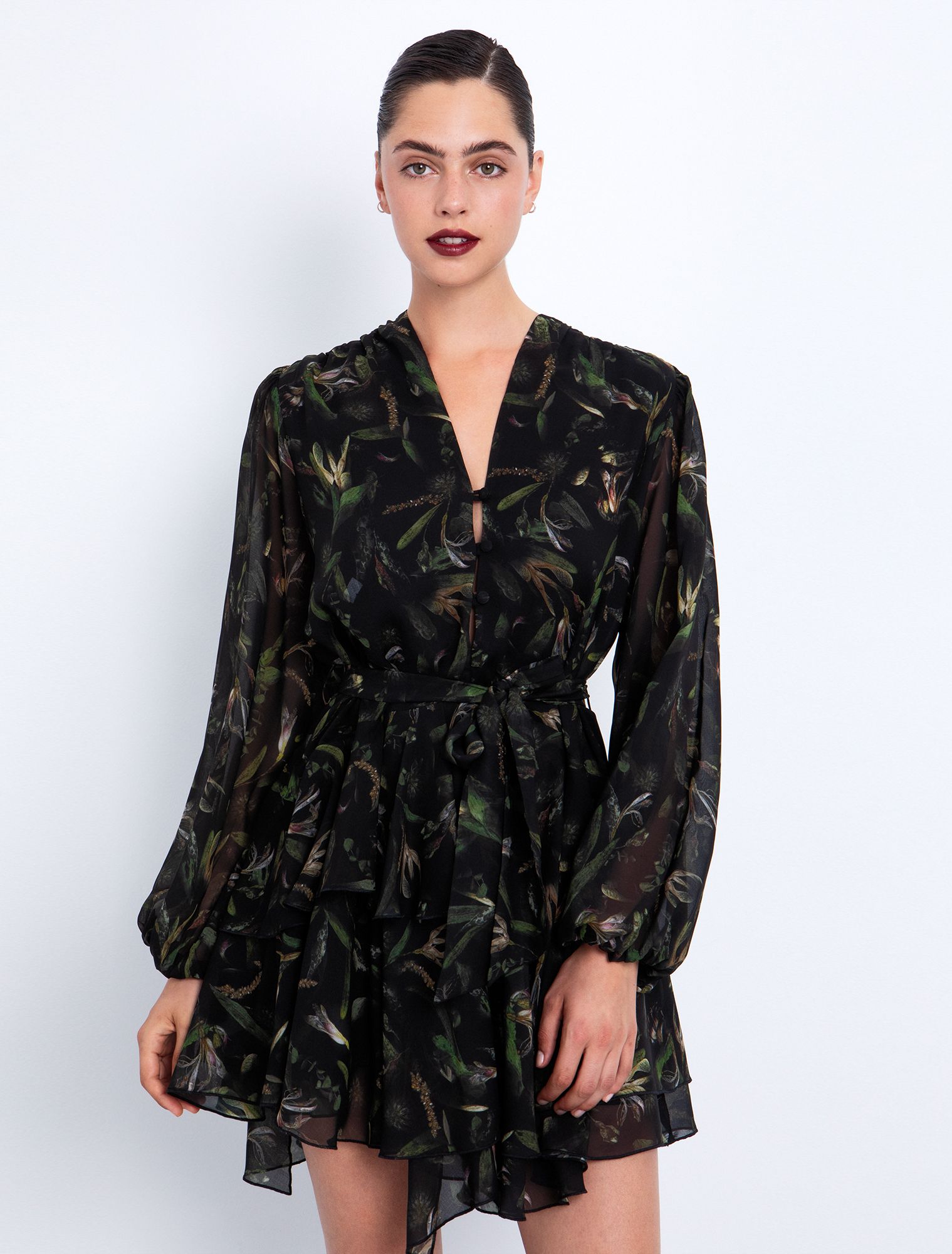 Φλοράλ μίνι φόρεμα με βολάν