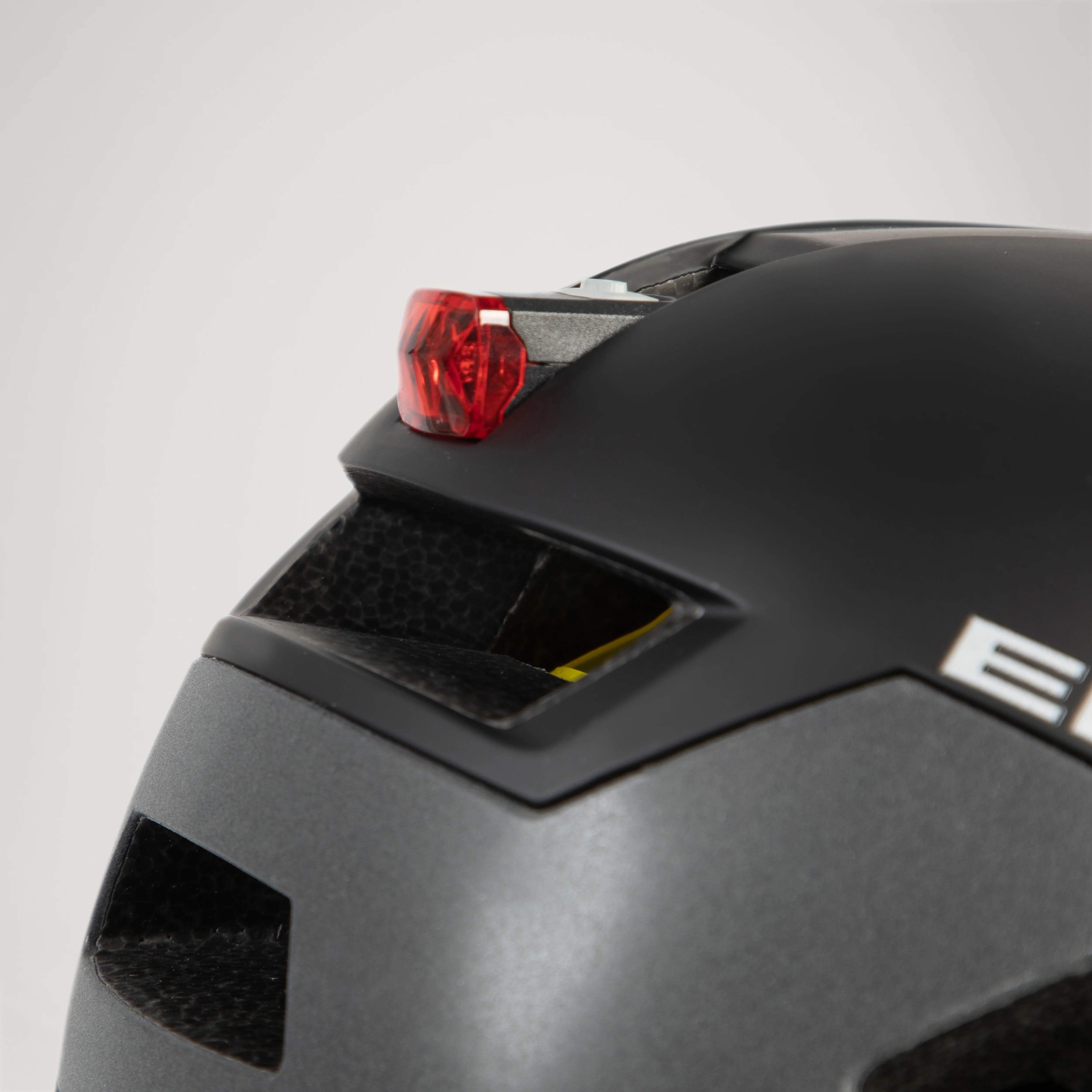 Urban Luminite Mips® Helmet - Black