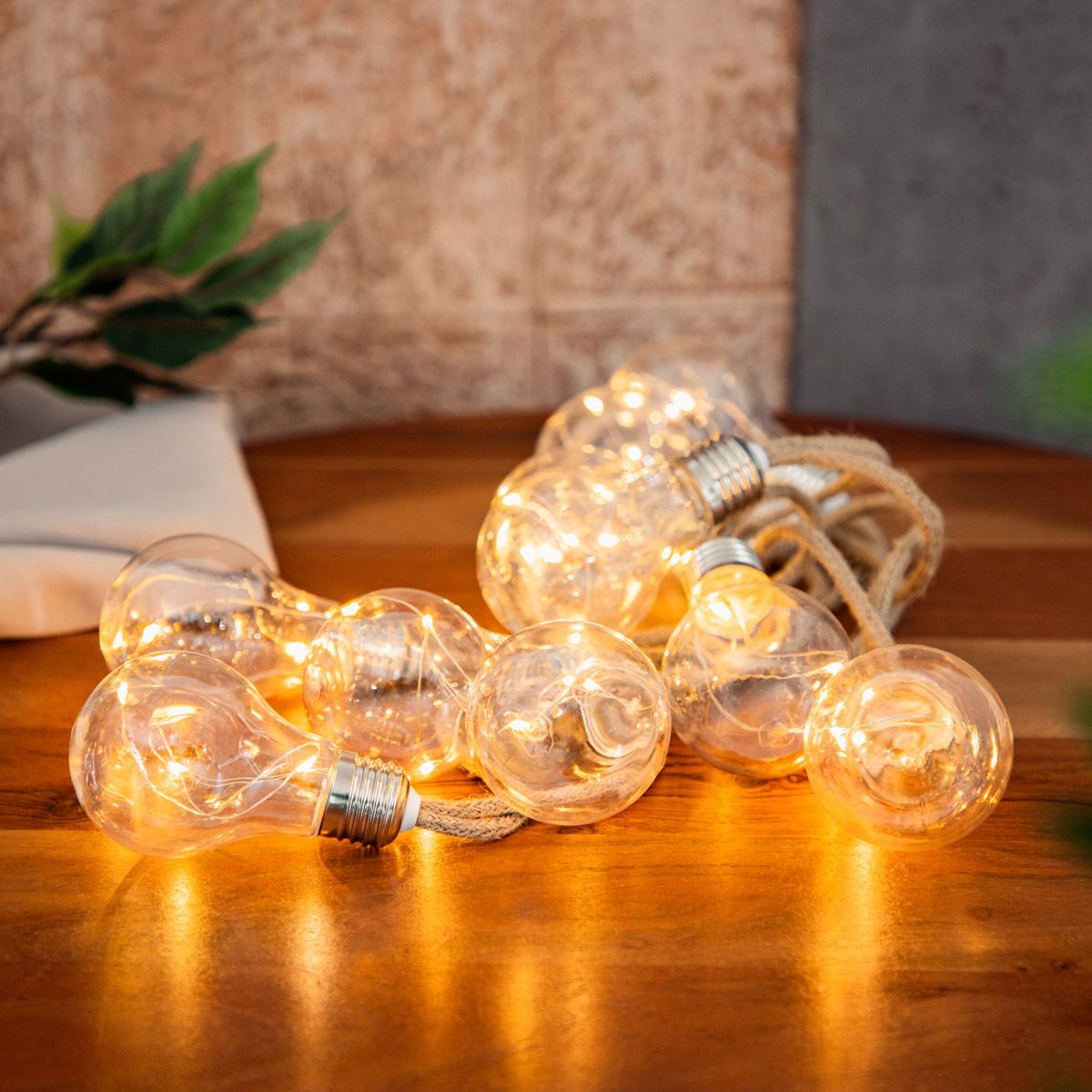 Łańcuch LED LUCCE żarówki na sznurku 280 cm