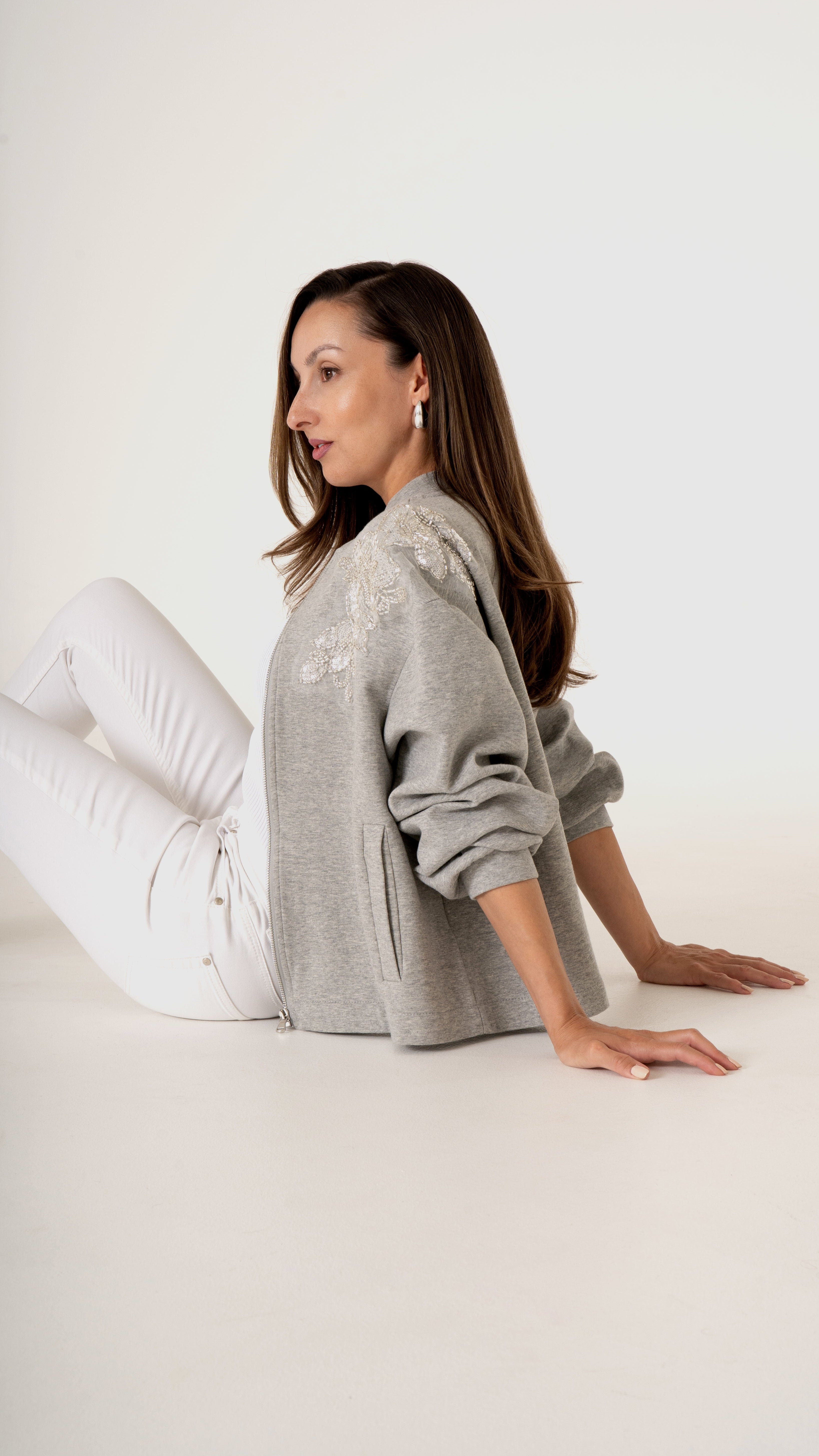 SCUBA JACKE MIT FLORALER APPLIKATION