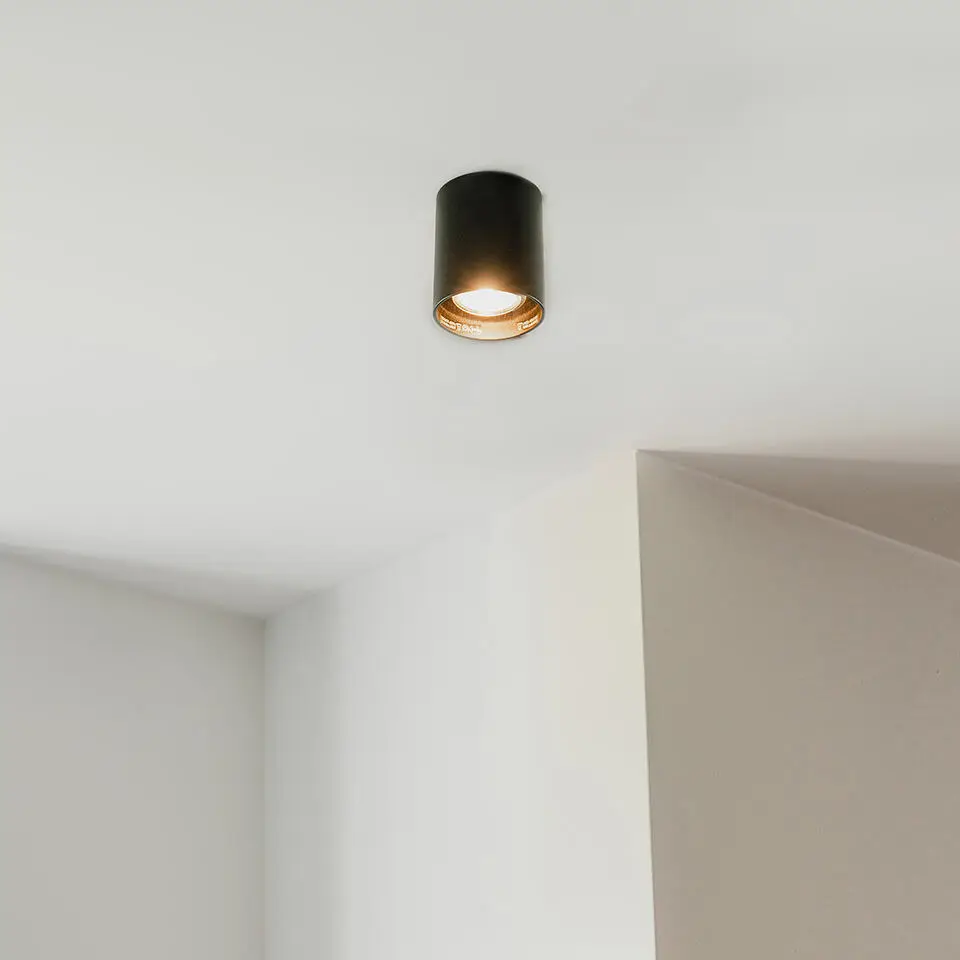 Qazqa spot tubo zwart gu10