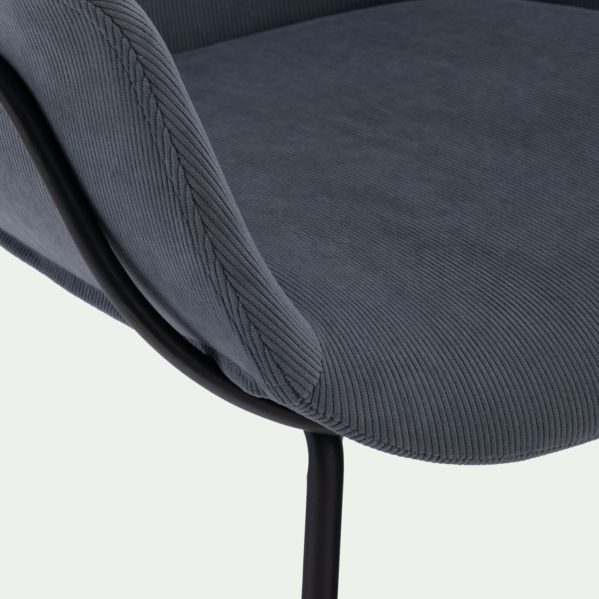 CHLOE - Chaise en velours côtelé avec accoudoirs - bleu autan