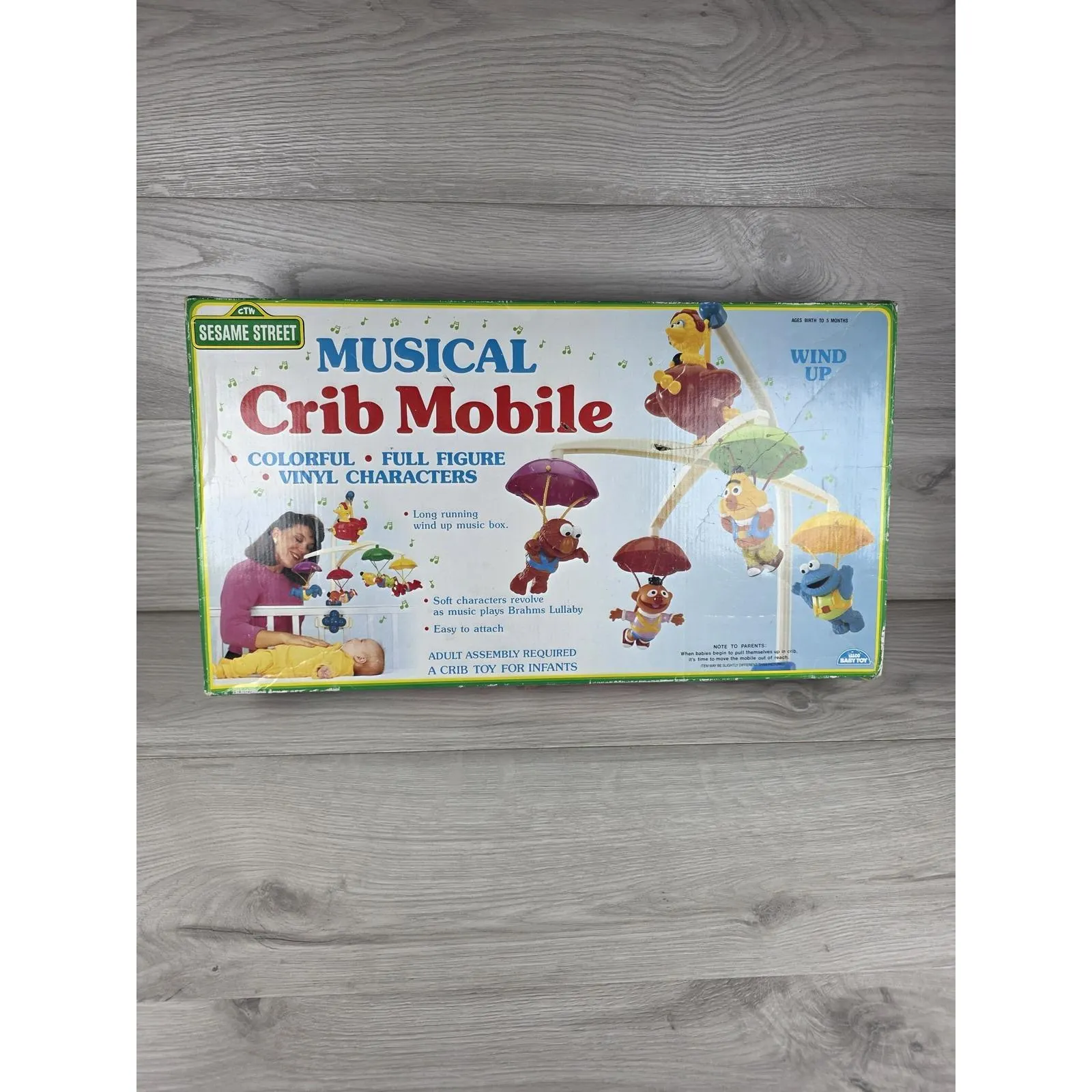 Sesame Street Crib Mobile by ILCO w Colorful Figures Elmo Cookie Monster SU40