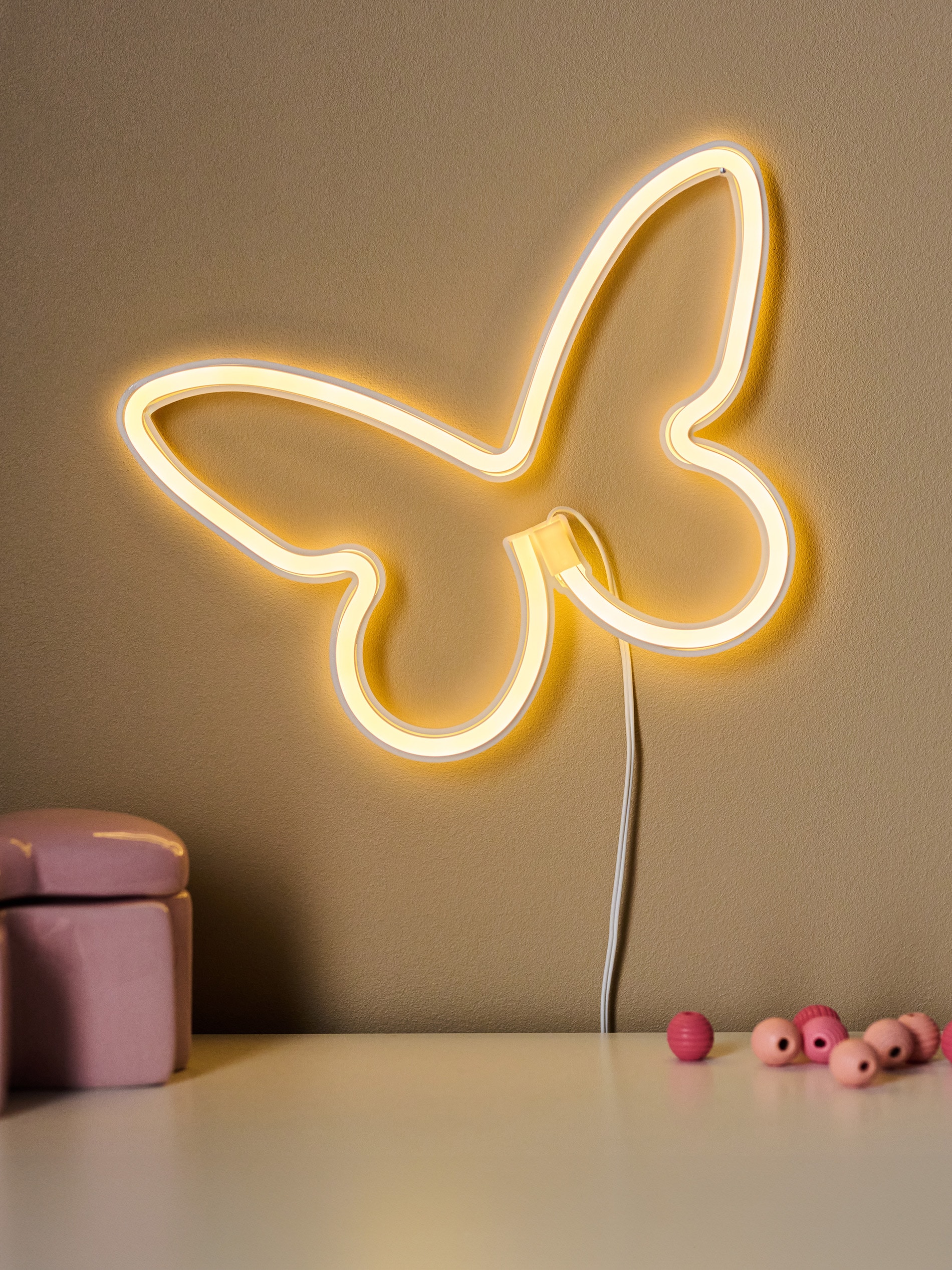 Lampa LED w kształcie motyla