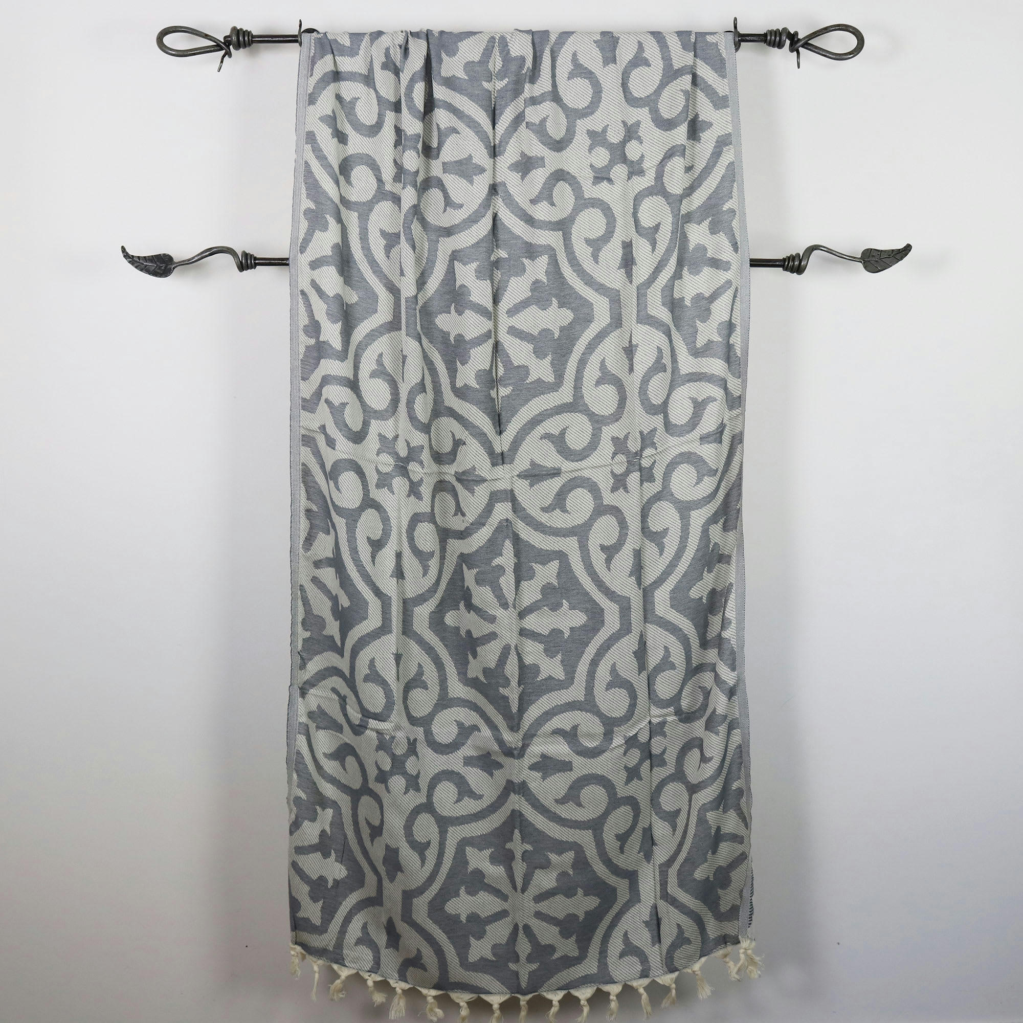 - Fouta baroque 100% coton avec franges grise 100x170cm