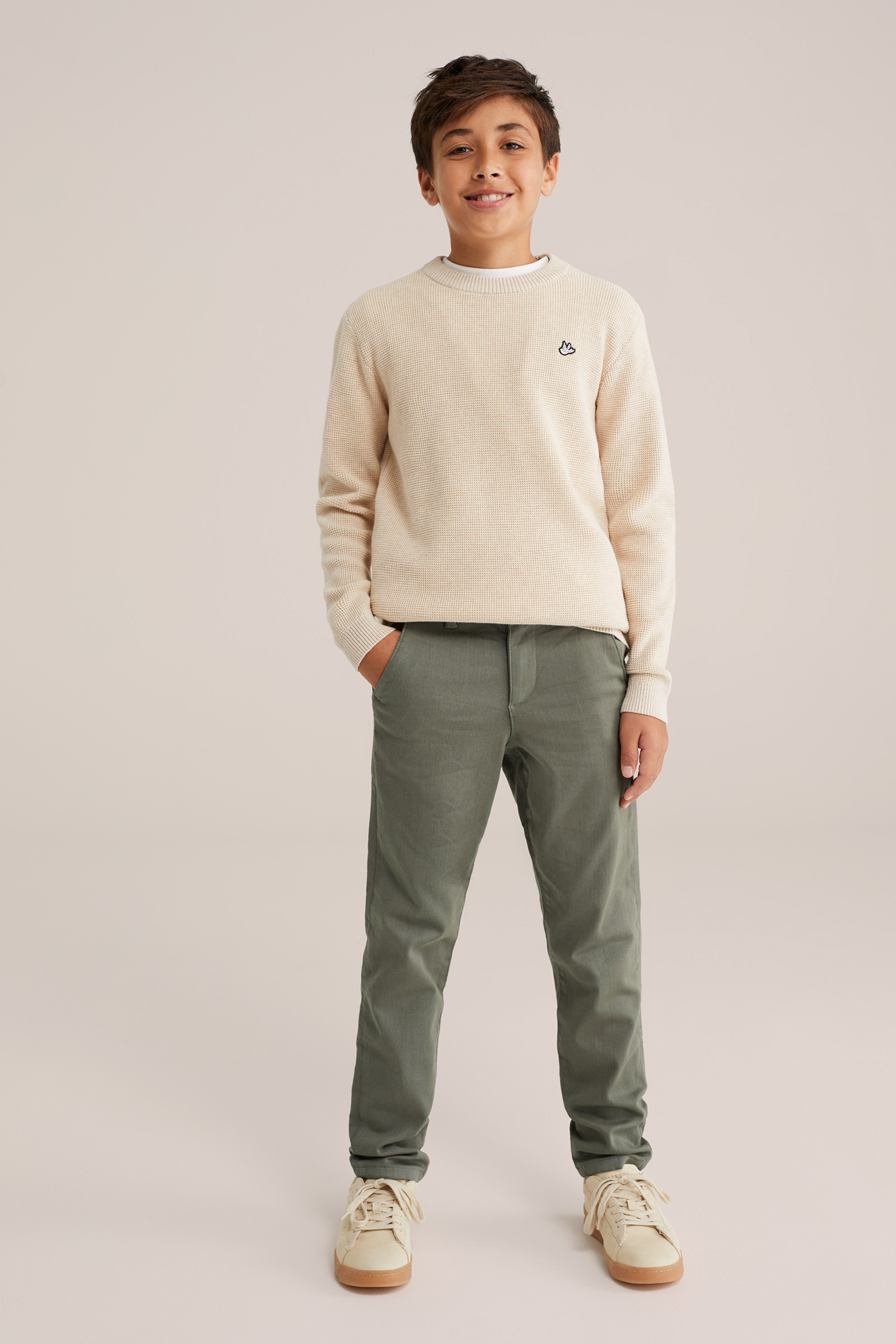 Jongens slim fit chino van jogkwaliteit