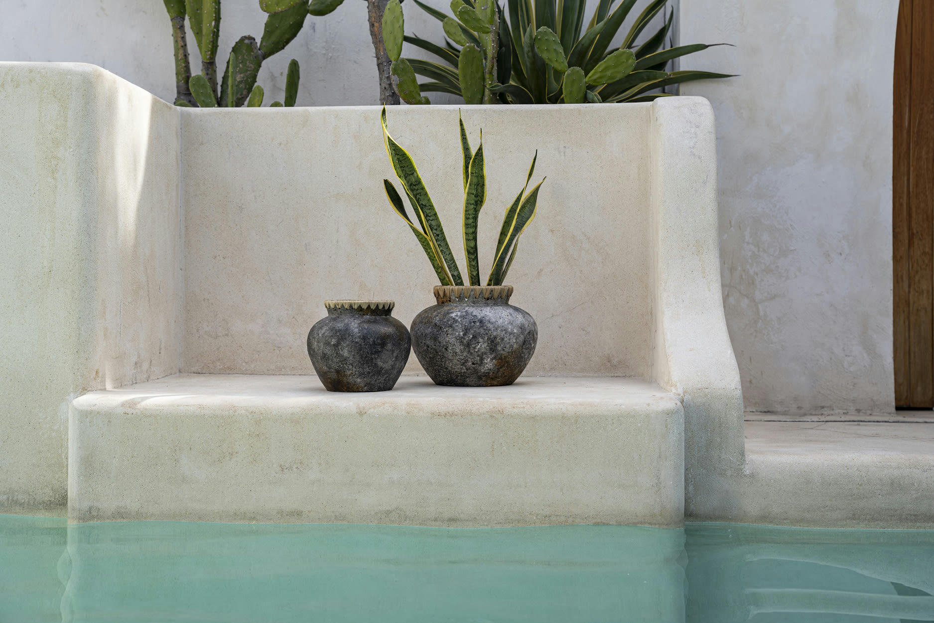 STYLY - Vase en terre cuite antique gris H19