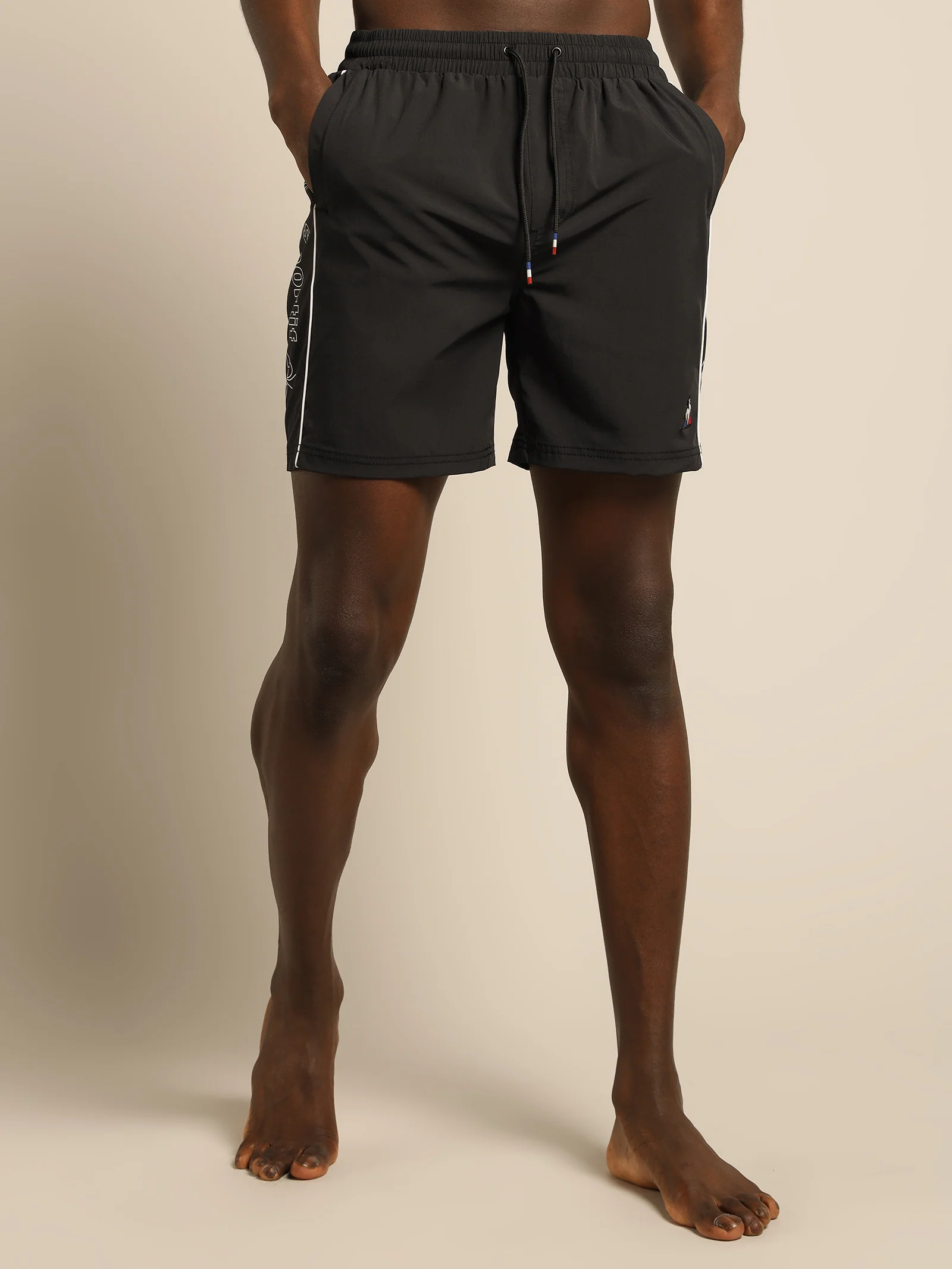 Monde Shorts