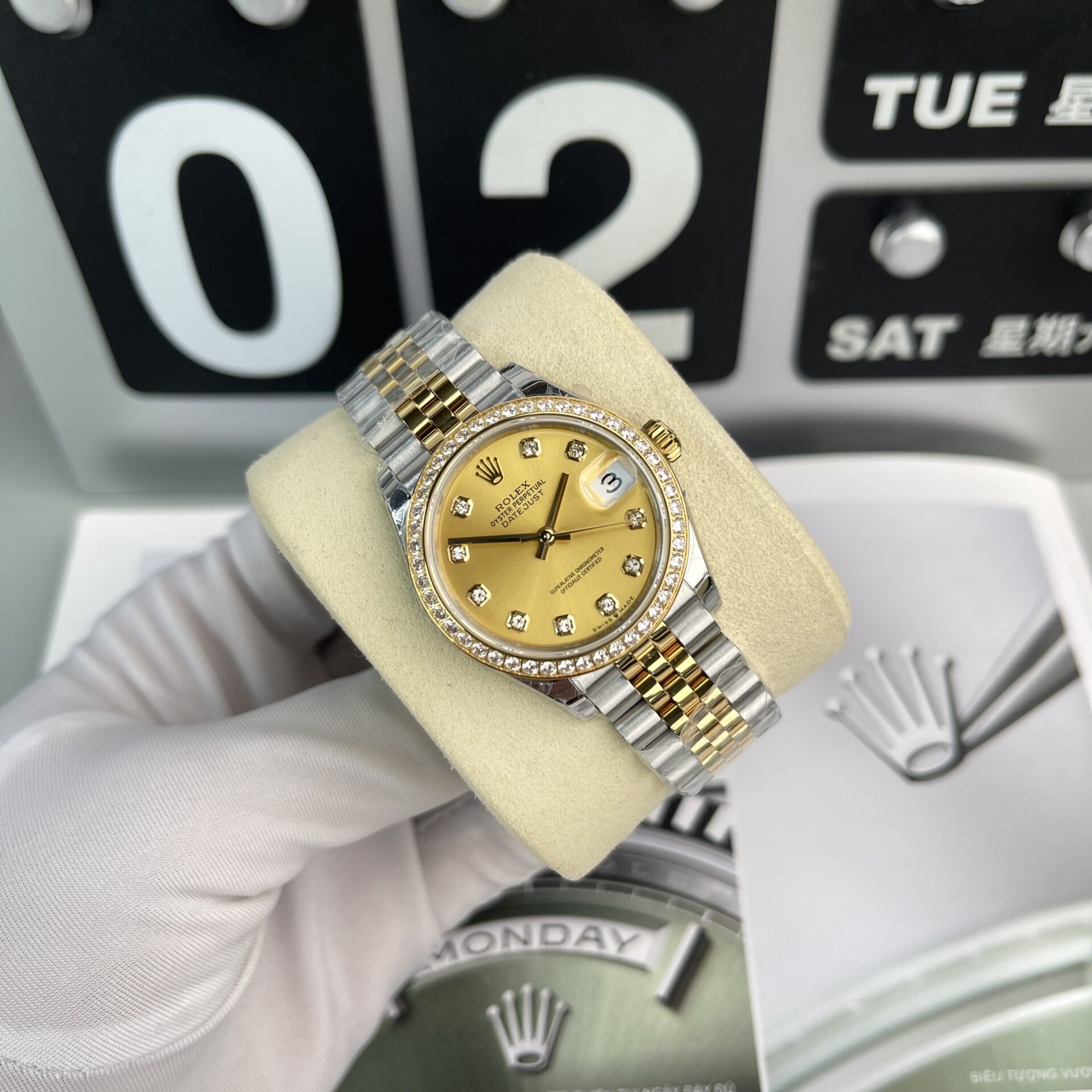 Rolex Datejust SS/YG Plated Champagne Dial CZ Diamonds 31mm Jub EWF Replica