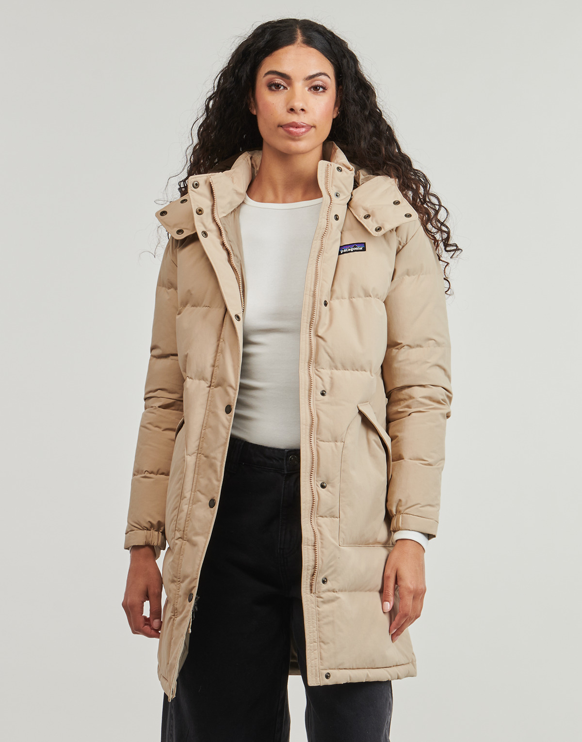 Patagonia - W'S DOWNDRIFT PARKA - Beige