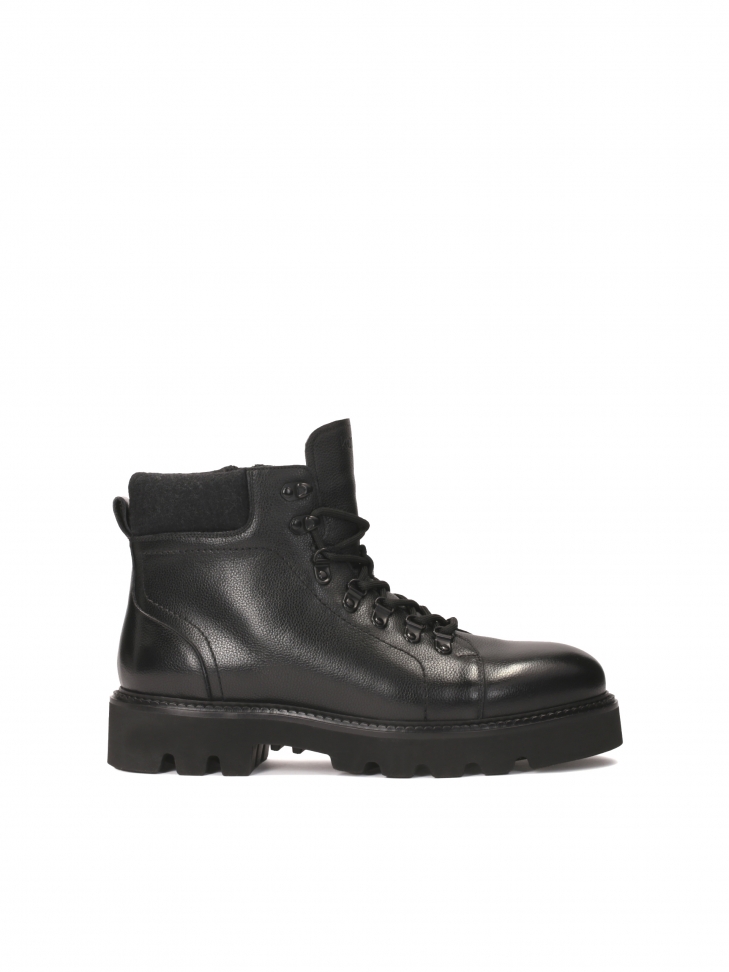 All-purpose black men's insulated boots