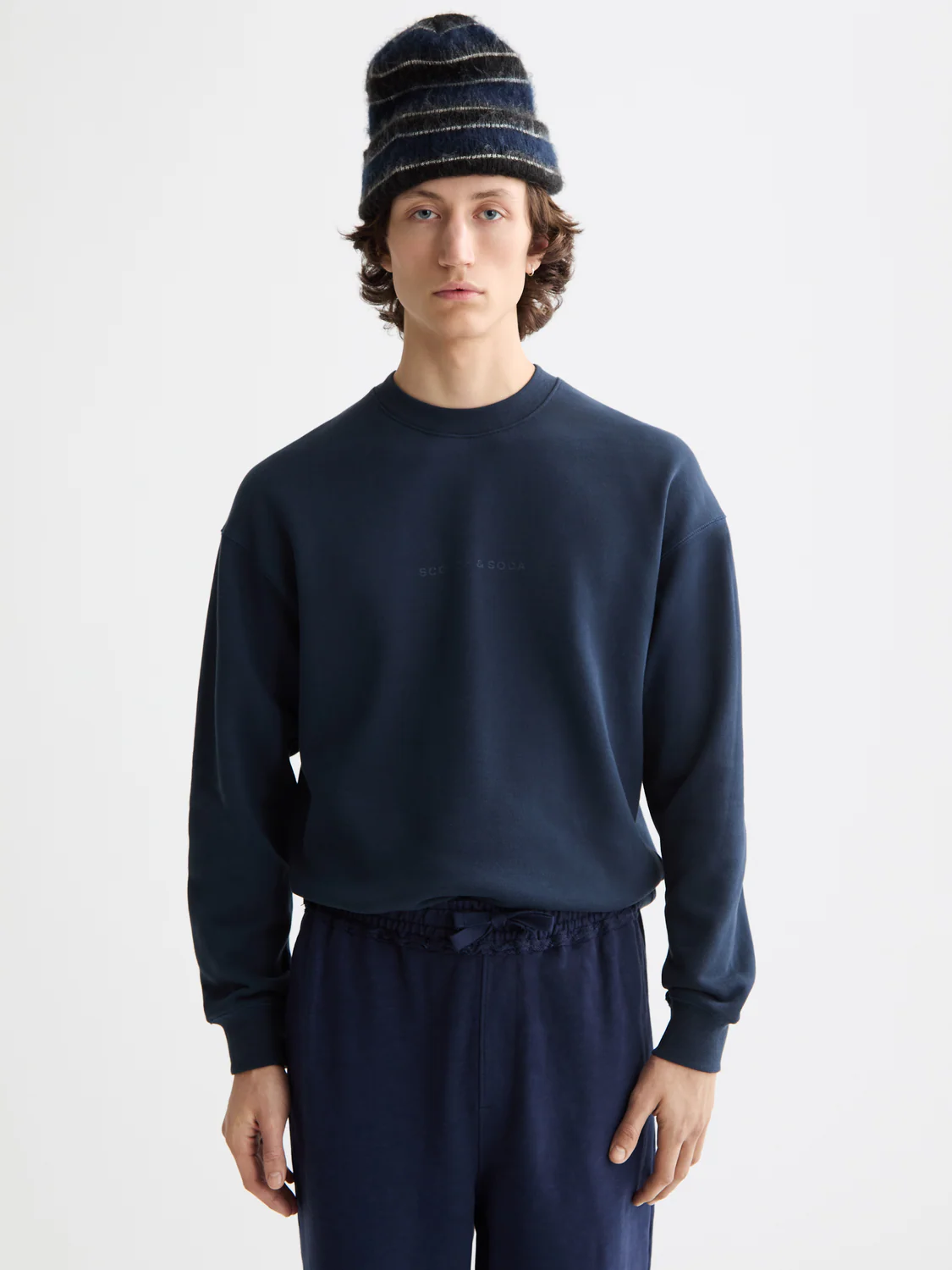 Seasonal Core - Logo Sweatshirt