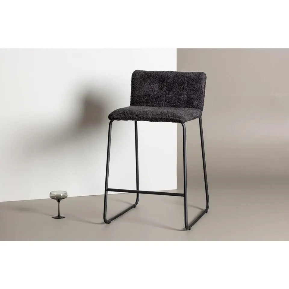 Svea - Mesko barkruk 64 cm - boucle - zwart