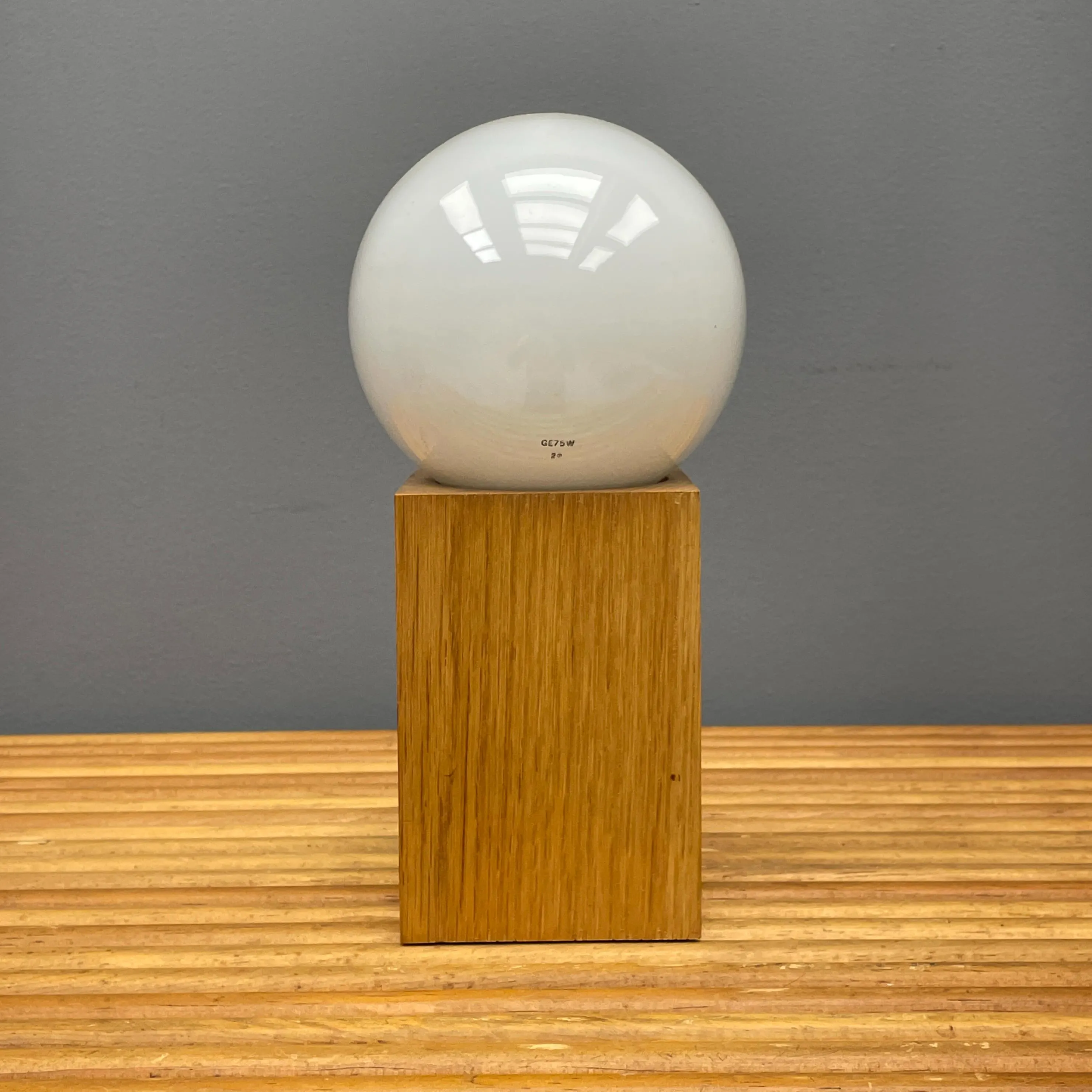 Bill Curry style 1970s Table Desk Lamp Oak Block Base Vintage Mid-Century