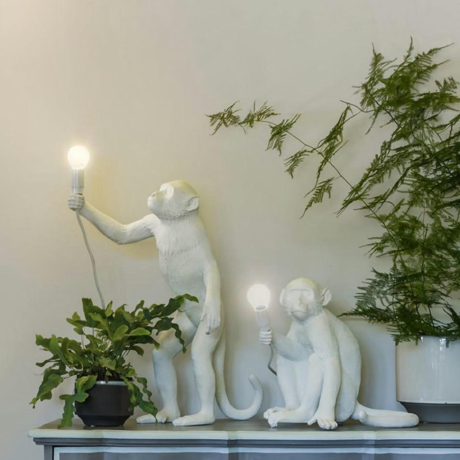 MONKEY - Lampe à poser singe assis H32cm