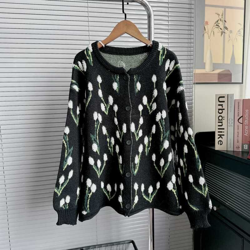 PEACH ACCESSORIES Black & White Snowdrops Knit Cardigan
