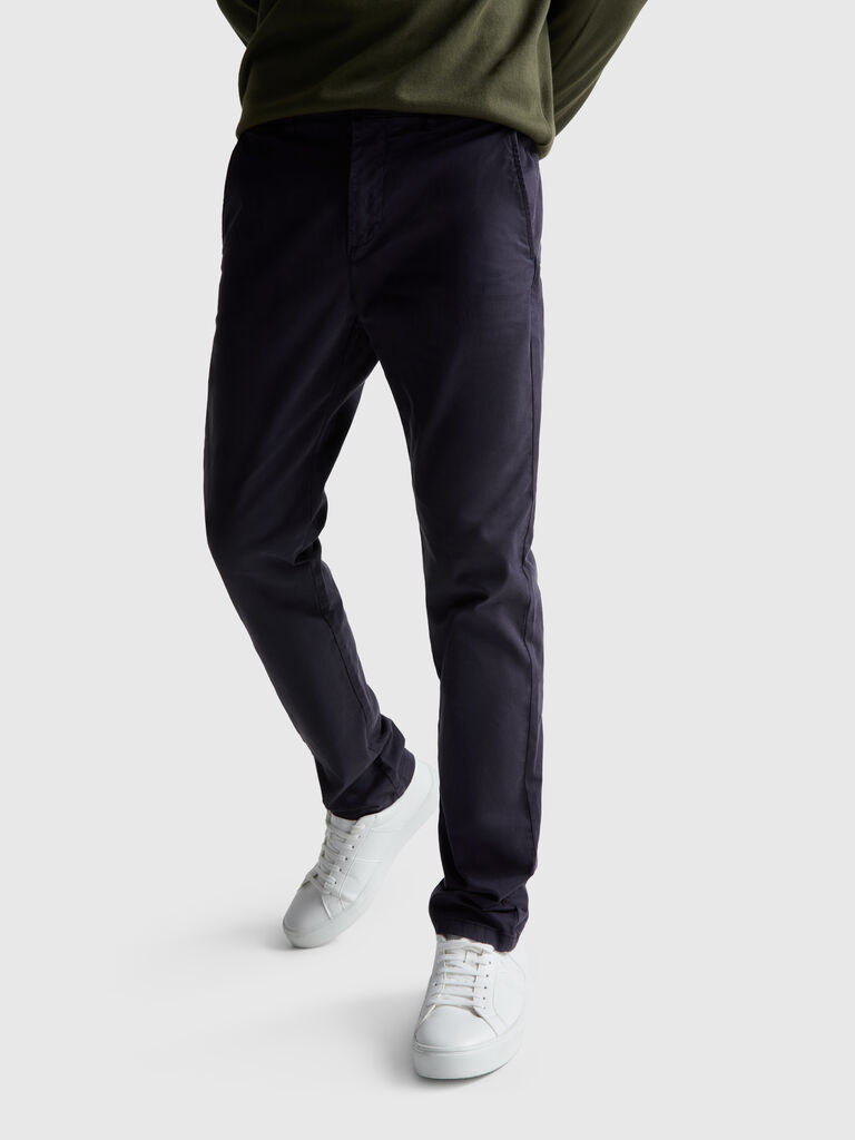 Slim fit cotton chinos